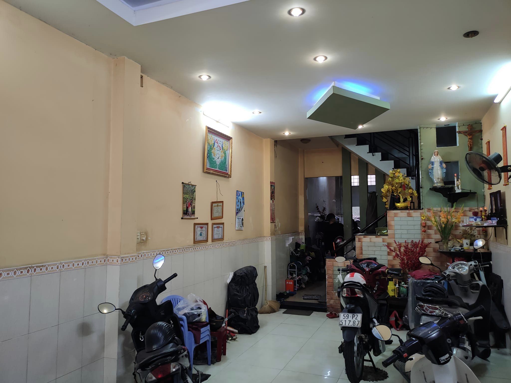 Bán nhà mặt tiền chợ Phạm văn Hai,p2,Tân Bình 6 tầng chỉ 14.5 tỷ