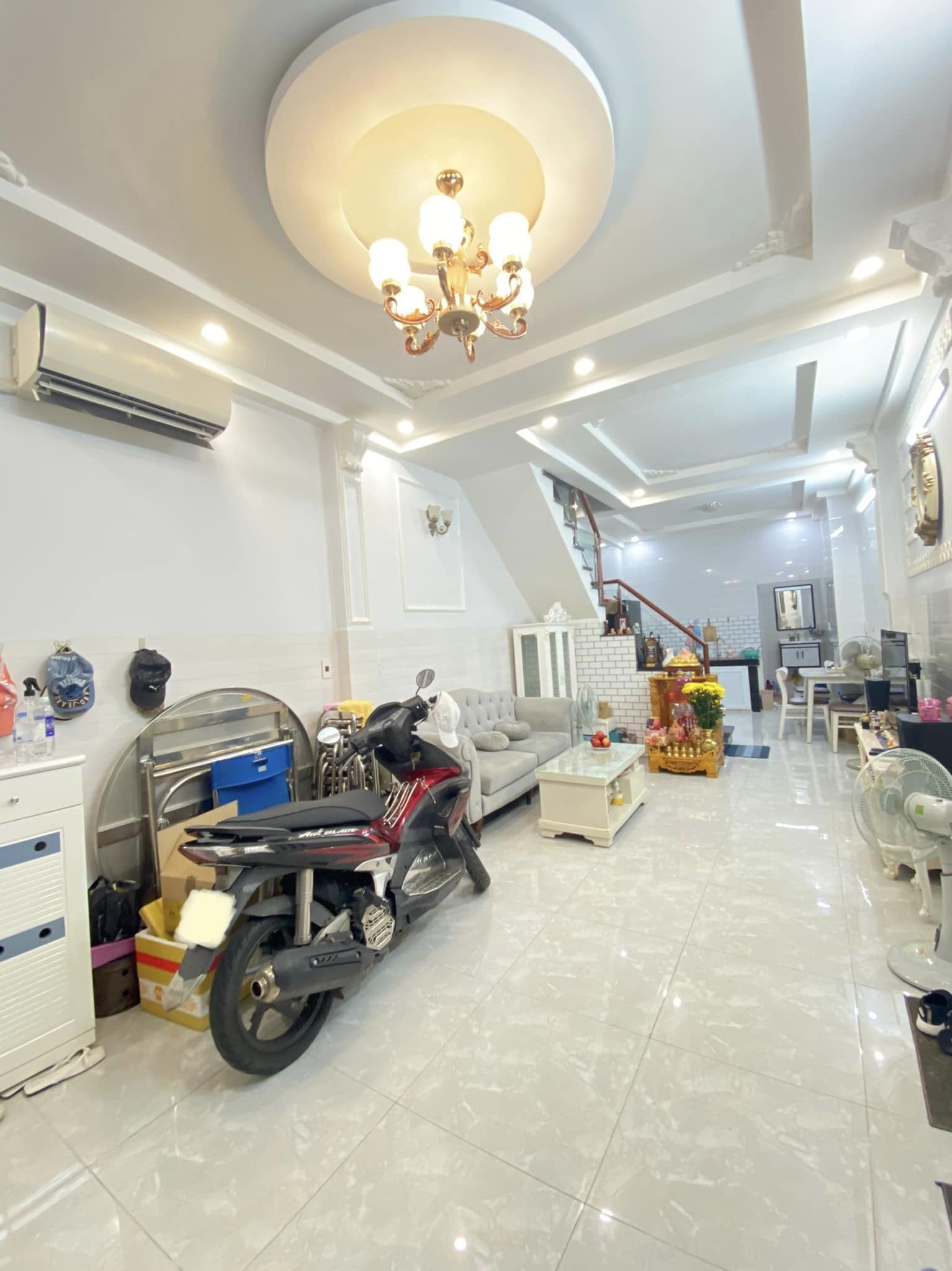 CHỈ 1 CĂN NHÀ ĐẸP DUY NHẤT ĐƯỜNG TÂN HÓA, P.1, Q11, DT 4 X11M , NHỈNH 4 TỶ