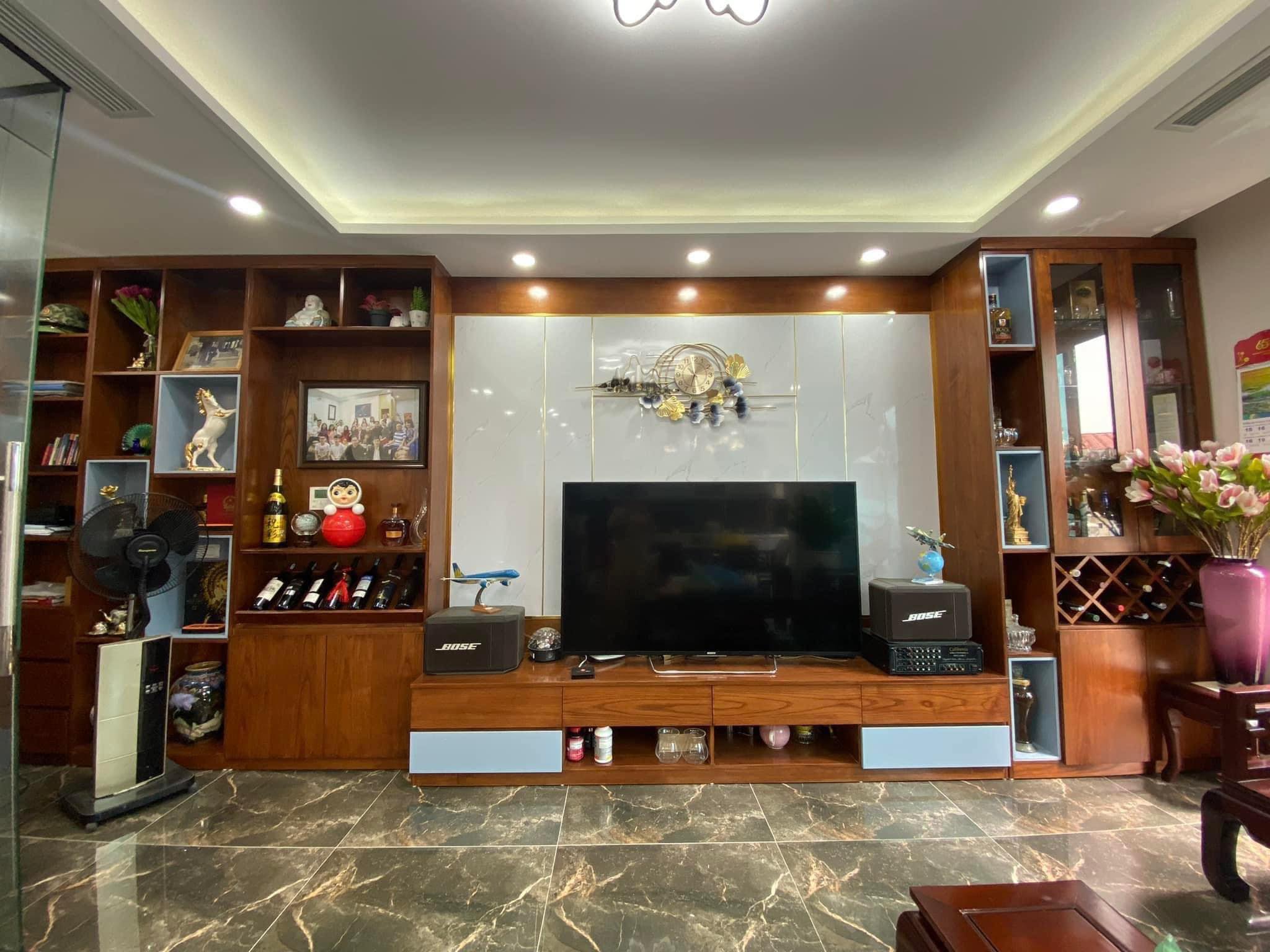  110m2
