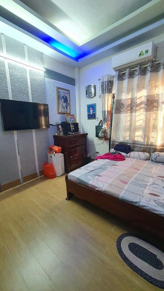 CHỈ 2,7 TỶ SỞ HỮU CĂN NHÀ TRONG NGÕ HOÀNG HOA THÁM 25M2 X 4 TẦNG, 5M RA Ô TÔ