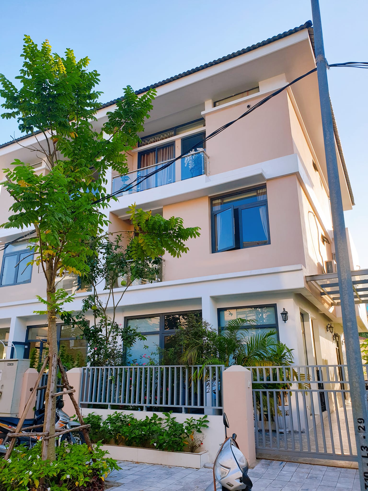 BÁN BIỆT THỰ KĐT MỚI DƯƠNG NỘI - HÀ ĐÔNG. DT 162M2. GIÁ 19,5 TỶ