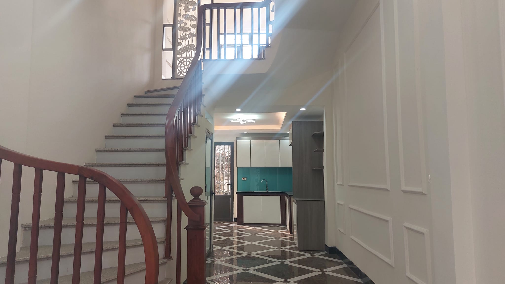 Chủ Thở Oxy Bán Nhà 36m5T Ngõ 15 Ngọc Hồi, Nhà Đẹp Đủ Công Năng Gần Ôtô Tránh