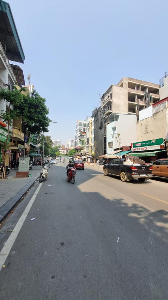 tập thể bộ giáo dục, võ chí Công, tây hồ. vị trí phân lô, ô tô tránh, vỉa hè rộng