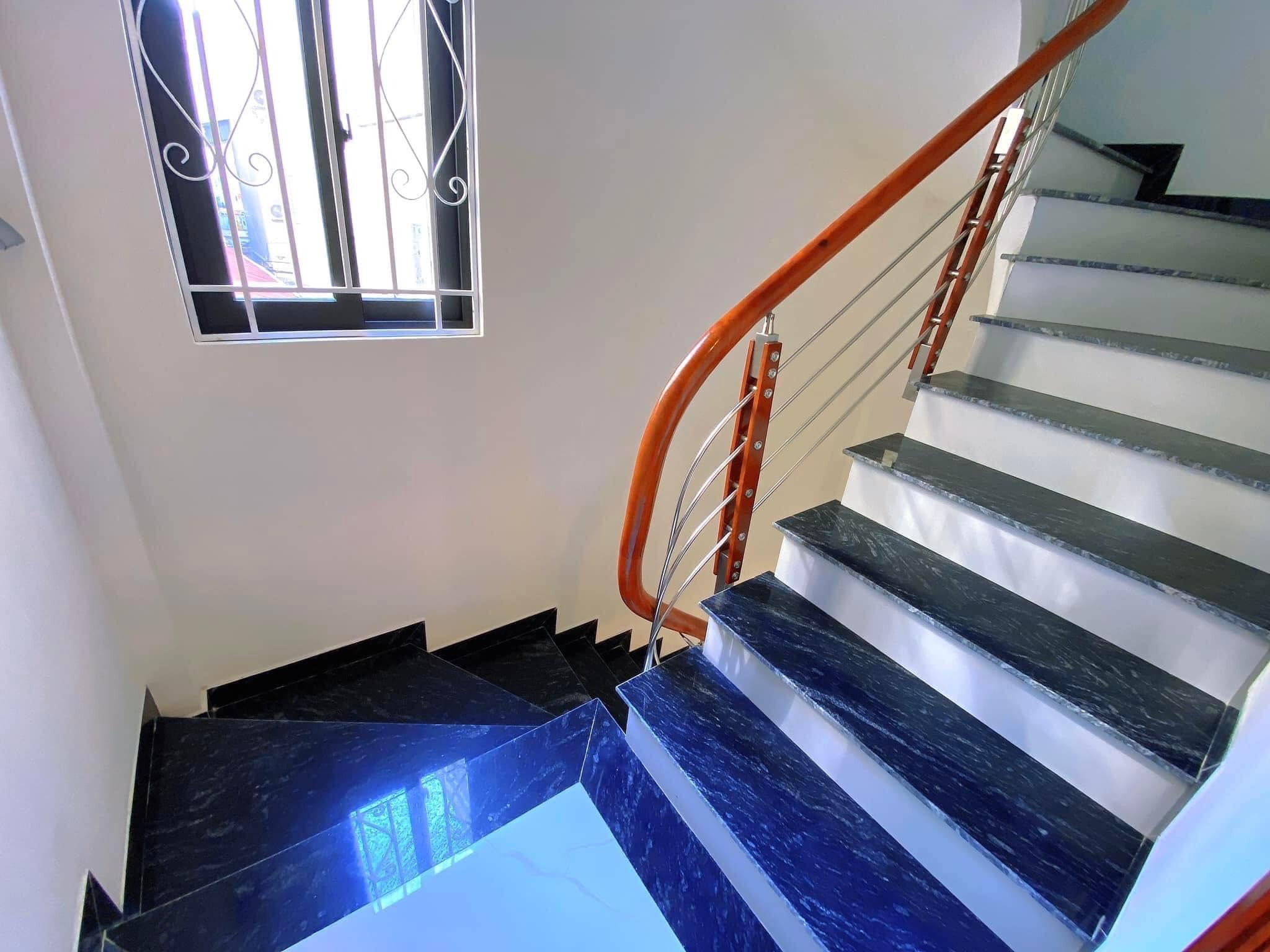 Bán nhà ngõ 514 Thụy Khuê, Tây Hồ, KINH DOANH - Nhà mới, 4.5 tỷ