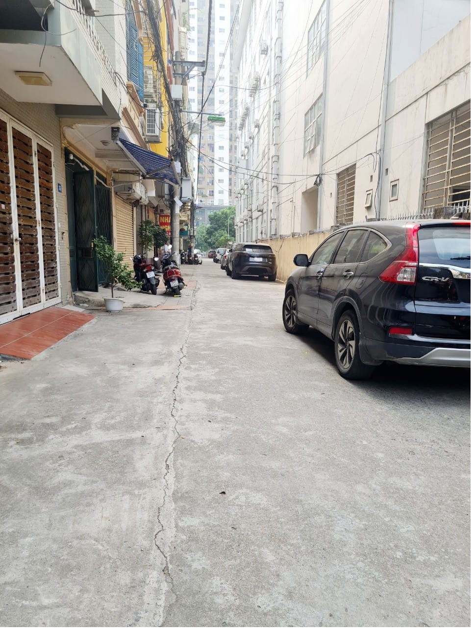 XEM NGAY! NHÀ ĐẸP Ở YÊN HÒA Ô TÔ TRÁNH, PHÂN LÔ CẤP CAO. NỘI THẤT VIP