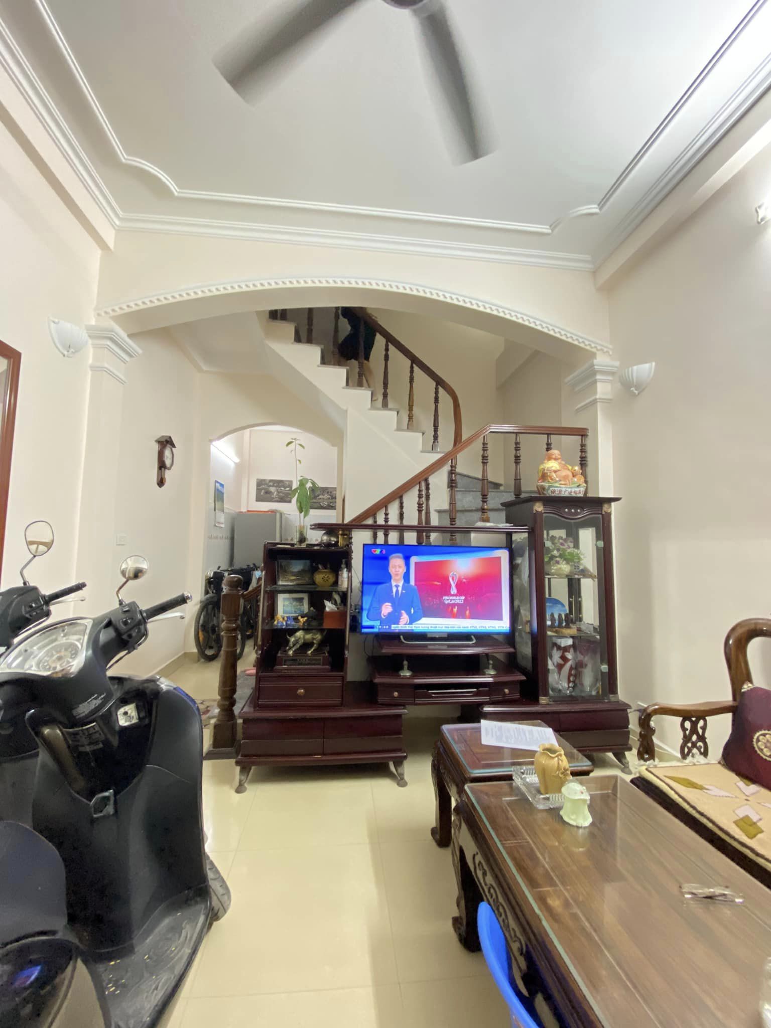 Bán Nhà 45M 3 Tầng Ngõ 373 Ngọc Hồi, Trước Cửa 3m, Nhà Dân Xây Giá Rẻ Giật Mình