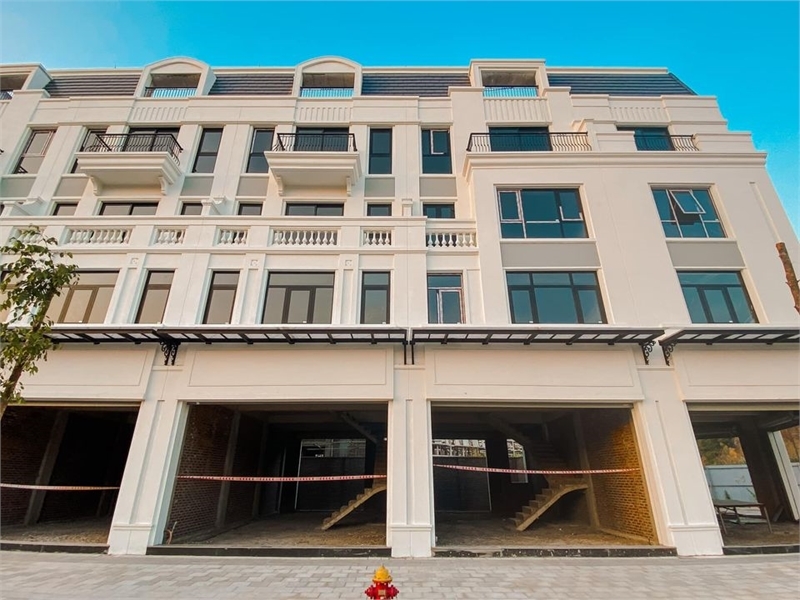 THU TRỌN NHỊP SỐNG PHỒN HOA TẠI SHOPHOUSE LA EMERA HẠ LONG