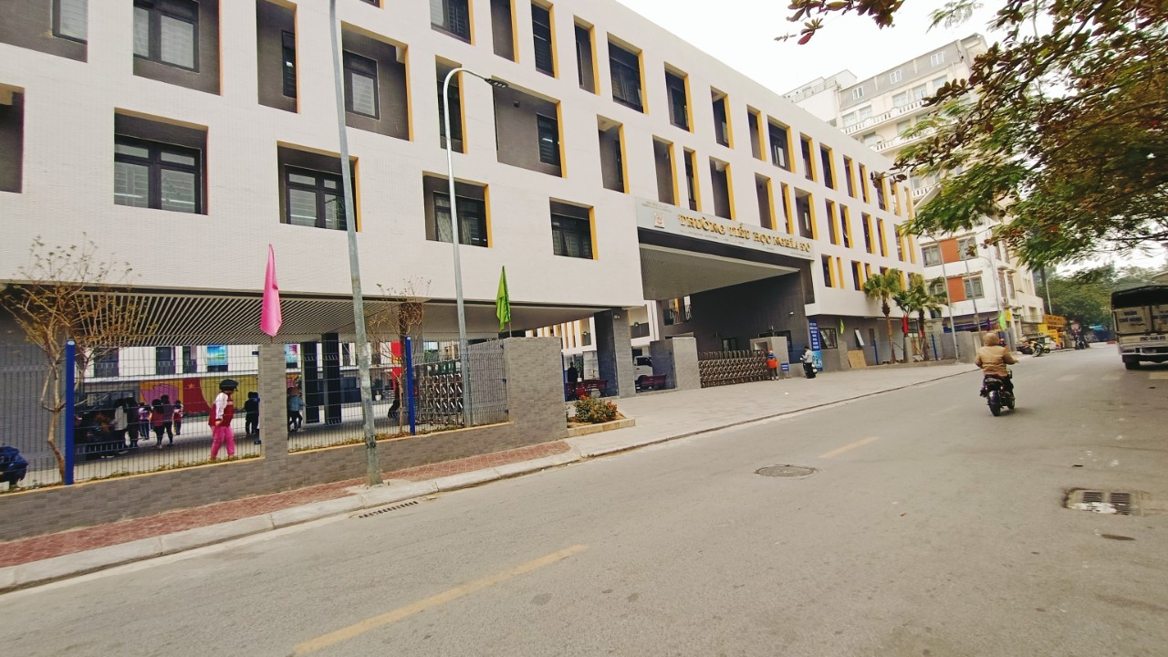 Bán nhà Nghĩa Đô, Cầu Giấy 73m2 mặt tiền 7m lô góc 2mặt đường vỉa hè ô tô tránh kinh doanh