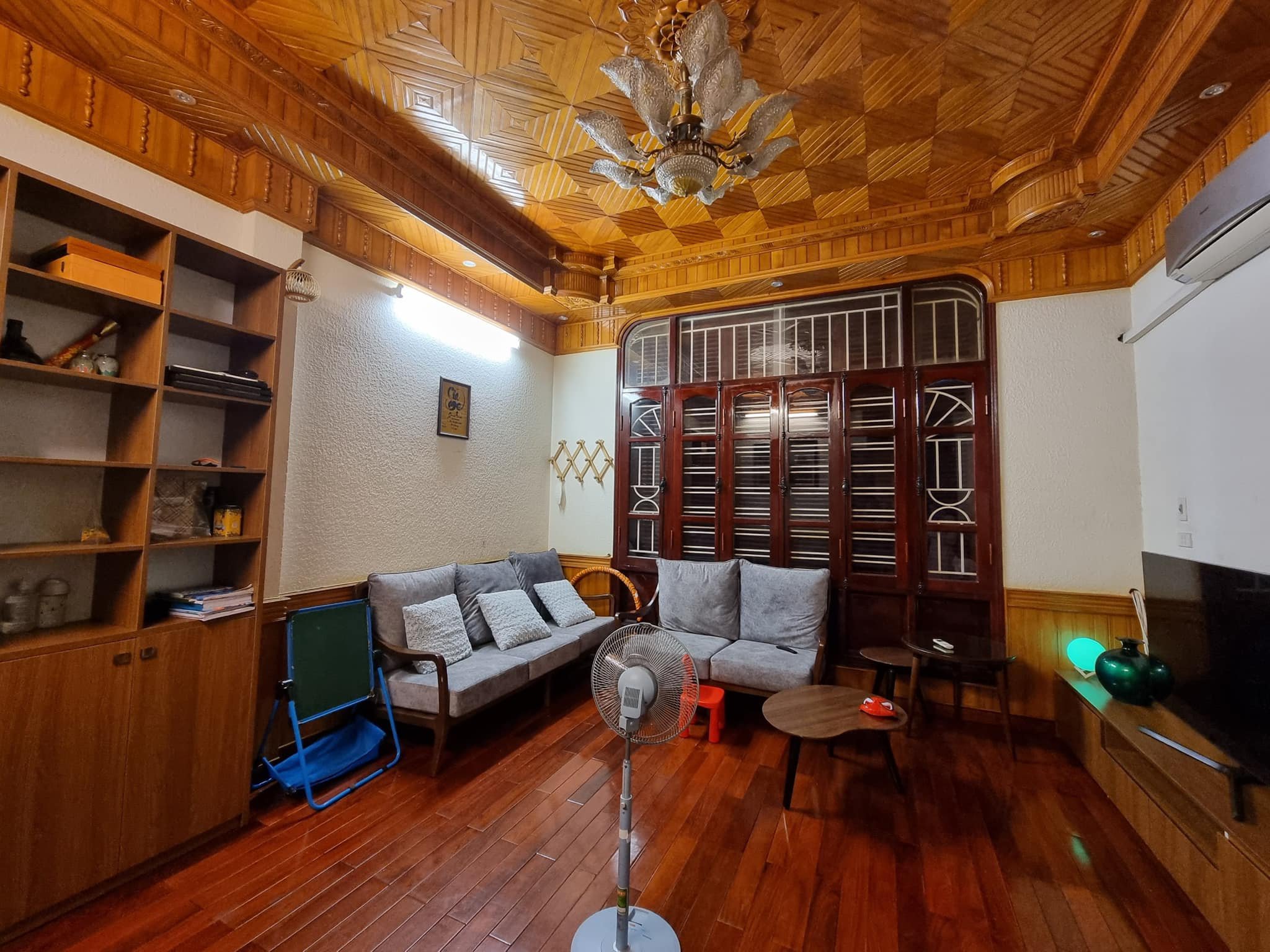 Giảm 2 tỷ Bán Nhà rẻ nhất Phố Phan Văn Trường, Cầu giấy 50m 5T Ô tô, Kinh doanh 10,x tỷ