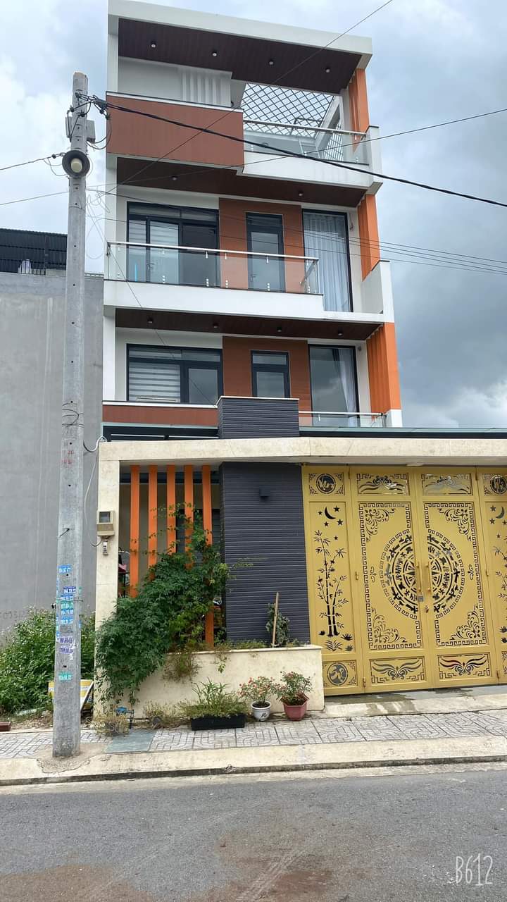 NHÀ MỚI DT 5X18 BTCT 4 TẦNG ,TRƯỜNG THỌ NHÀ ĐẸP GIÁ NGỘP 6 TỶ HƠN