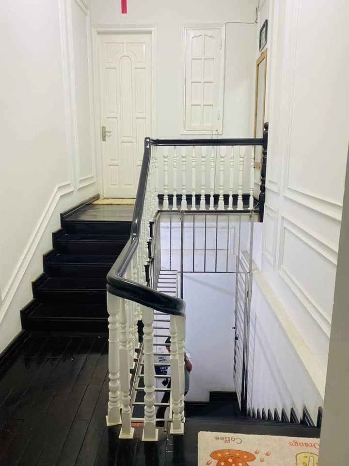 Bán nhà Tân Mai 4 tầng, Ô TÔ tránh, Kinh doanh, DT 80m2, MT 5m, Giá 11,6 tỷ.