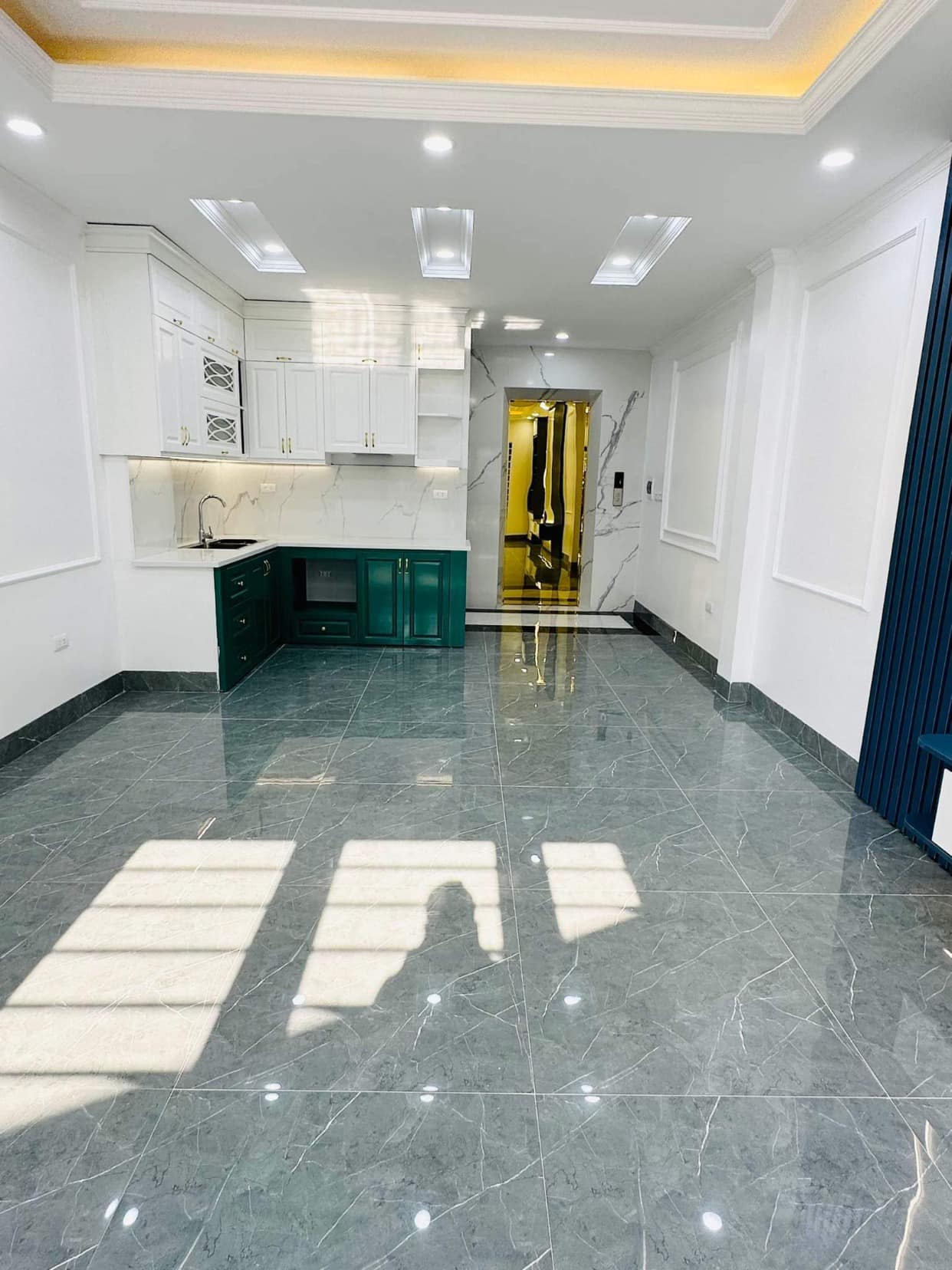 CỰC HIẾM - NHÀ THÁI THỊNH - NGÕ THÔNG KINH DOANH - Ô TÔ CÁCH NHÀ 10M - 38 M2 GIÁ 5,7 TỶ