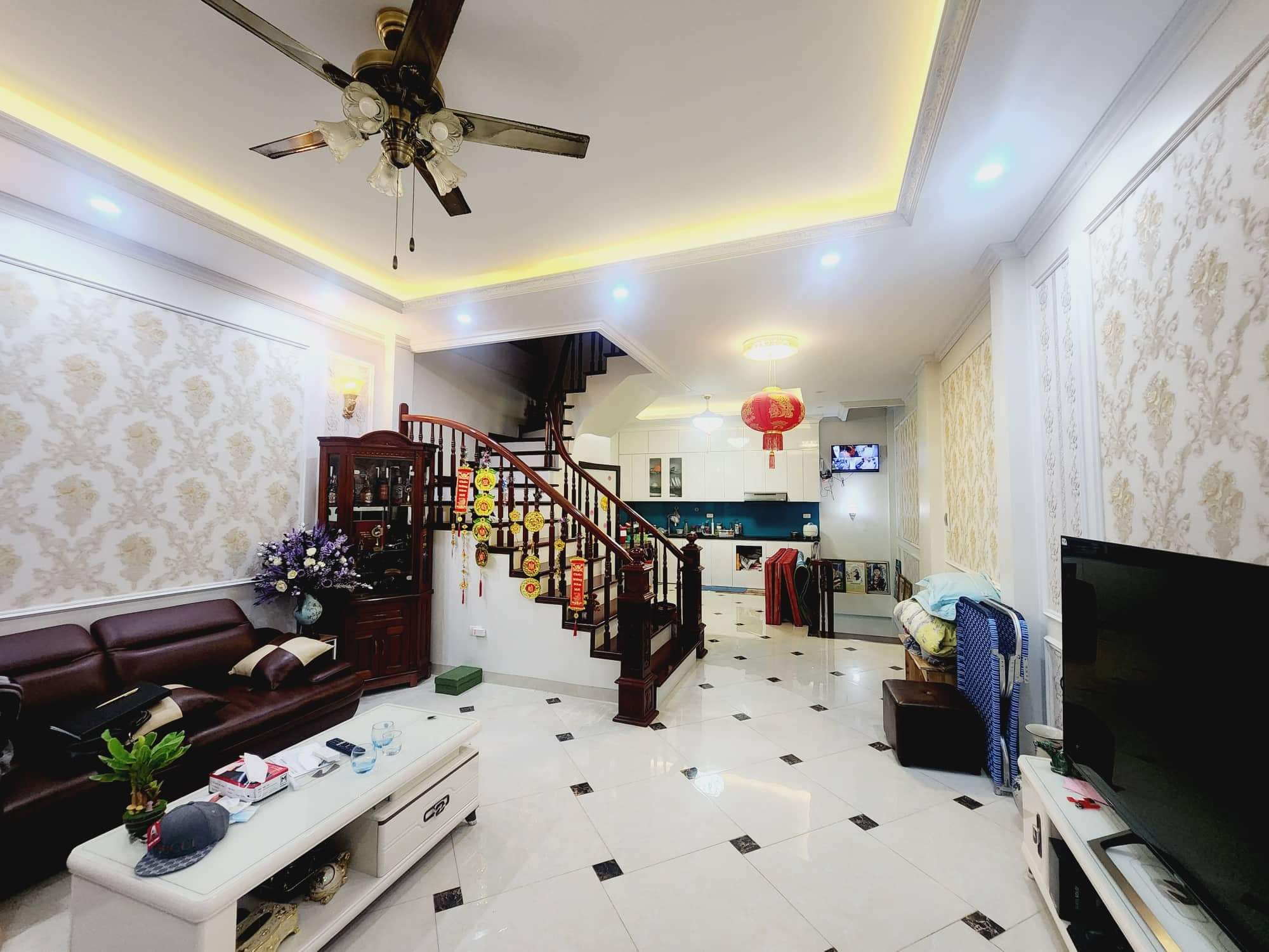 Bán nhà Bùi Xương Trạch, Thanh Xuân 50m2, 5 tầng, ngõ thông, ô tô đỗ, chỉ 3.5 tỷ