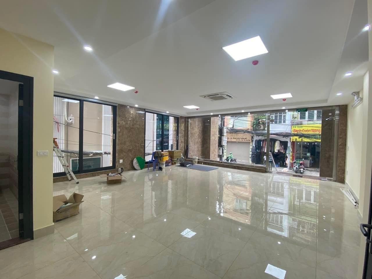 BÁN TÒA NHÀ QUẬN THANH XUÂN - TOÀ BUILDING 8 TẦNG + 1 HẦM - MẶT TIỀN KHỦNG