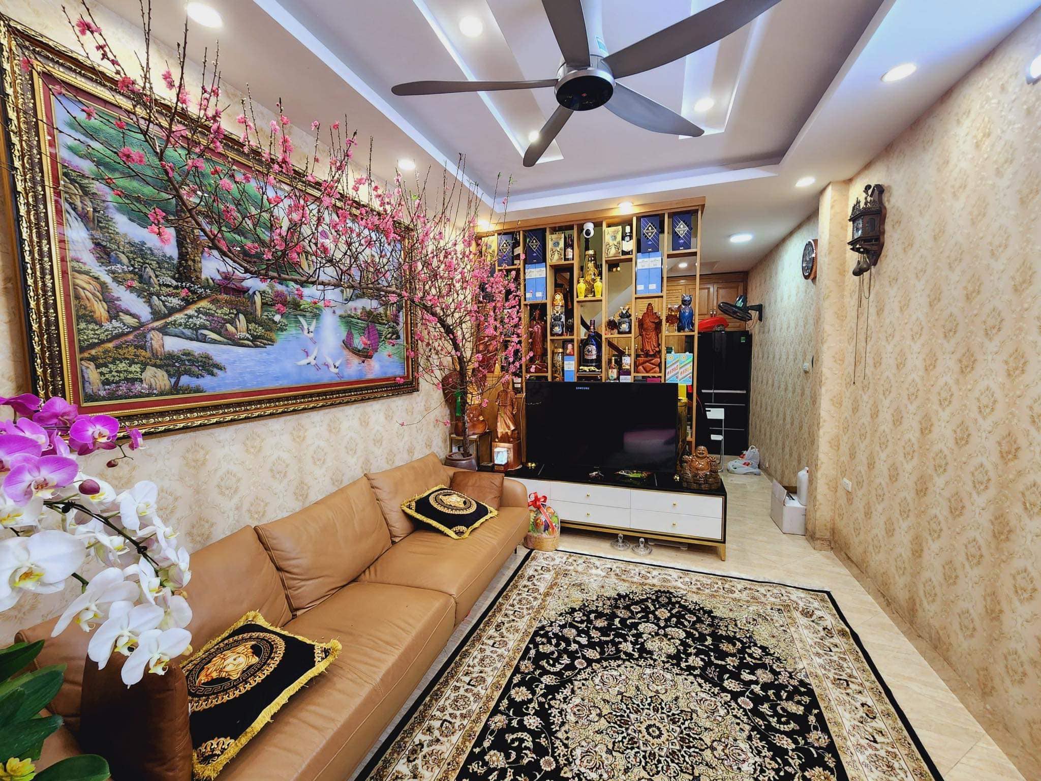 BÁN CĂN NHÀ 4 TẦNG DIỆN TÍCH 110M Ô TÔ VÀO TẬN SÂN PHỐ CÙ CHÍNH LAN THANH XUÂN.