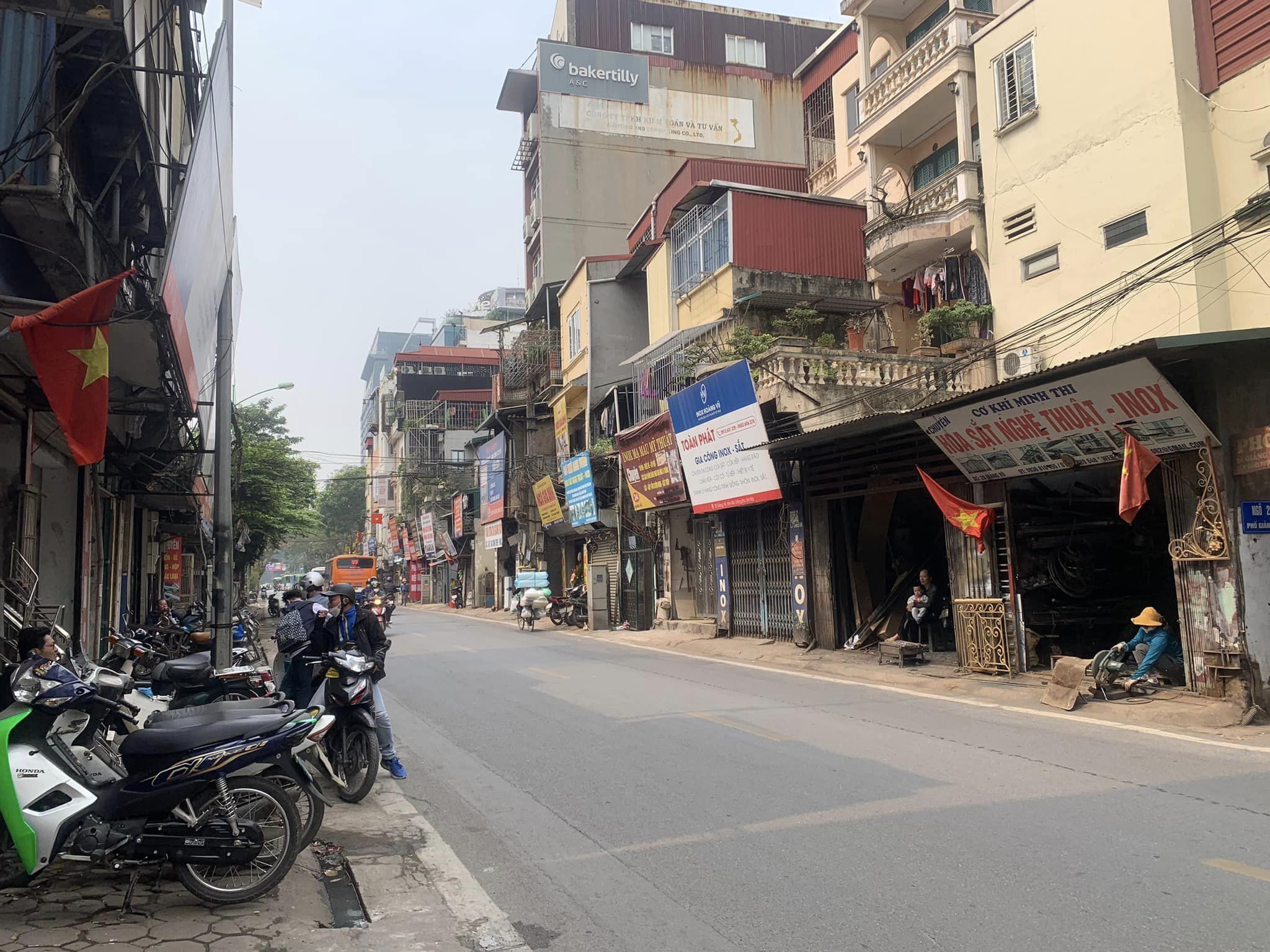 Hiếm! Bán nhà mặt phố Giảng Võ 30m2x2T, lô góc- vỉa hè-KD đỉnh, giá 7,48 tỷ