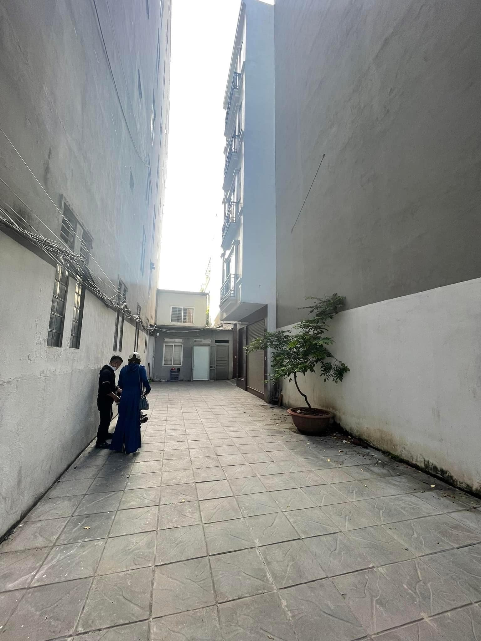 Siêu hiếm, rẻ Hàm Nghi mới kính koog, ô tô vào nhà, 54m2 x 5T, mặt tiền 5m, chỉ 8,1 tỷ.