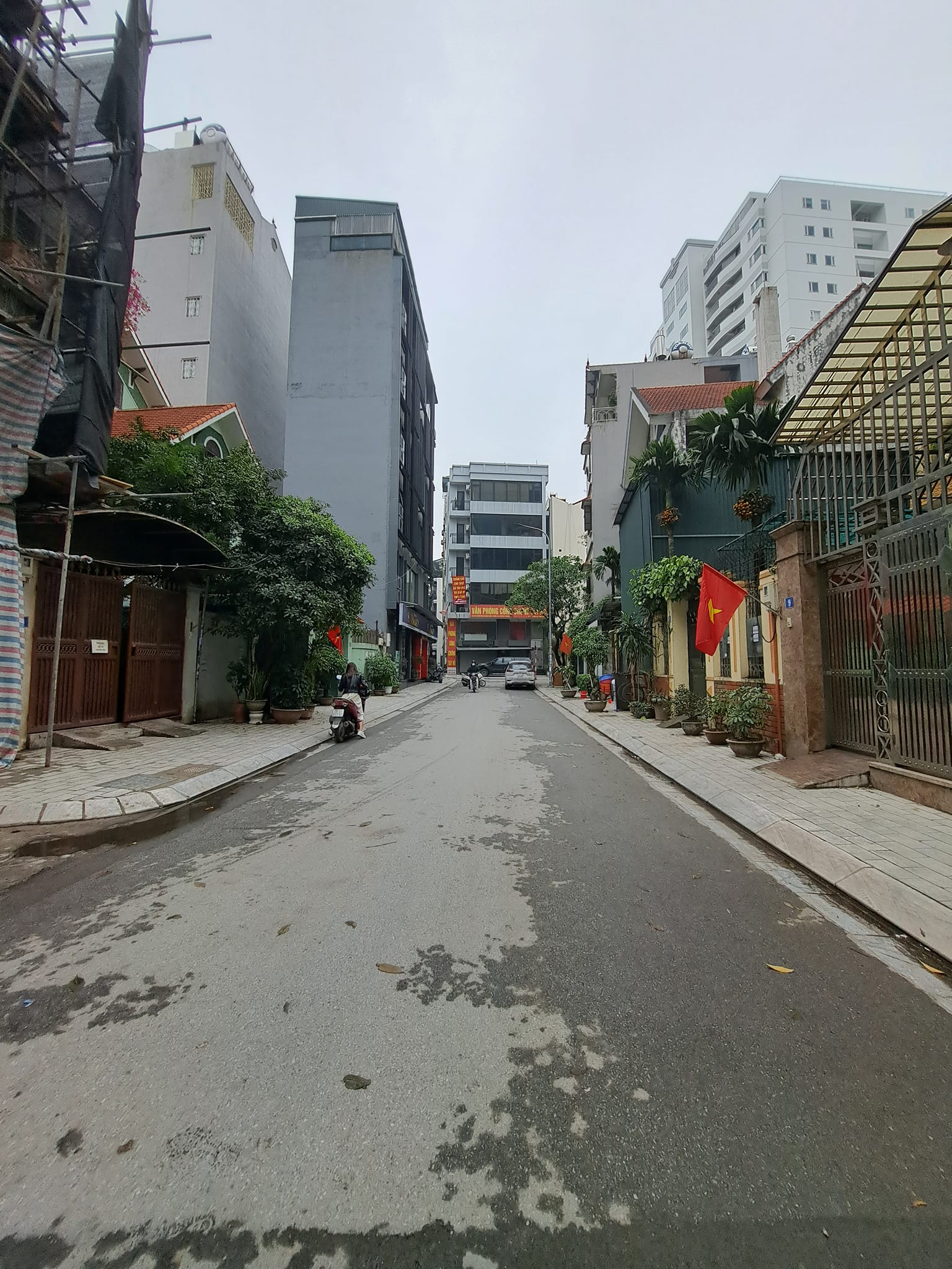 BÁN NHÀ PHÂN LÔ PHỐ LẠC LONG QUÂN-NHẬT CHIÊU 35M 4,9 TỶ