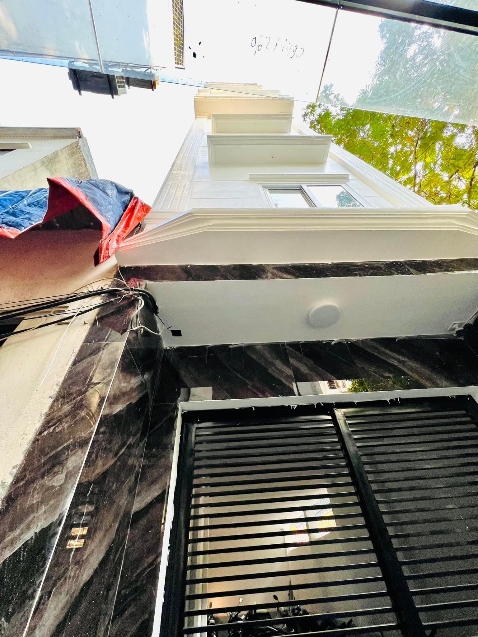 SIÊU PHẨM CCMN PHỐ THỊNH QUANG 88M/8T THANG MÁY-DÒNG TIỀN ĐỈNH-GIÁ 13,3 TỶ.