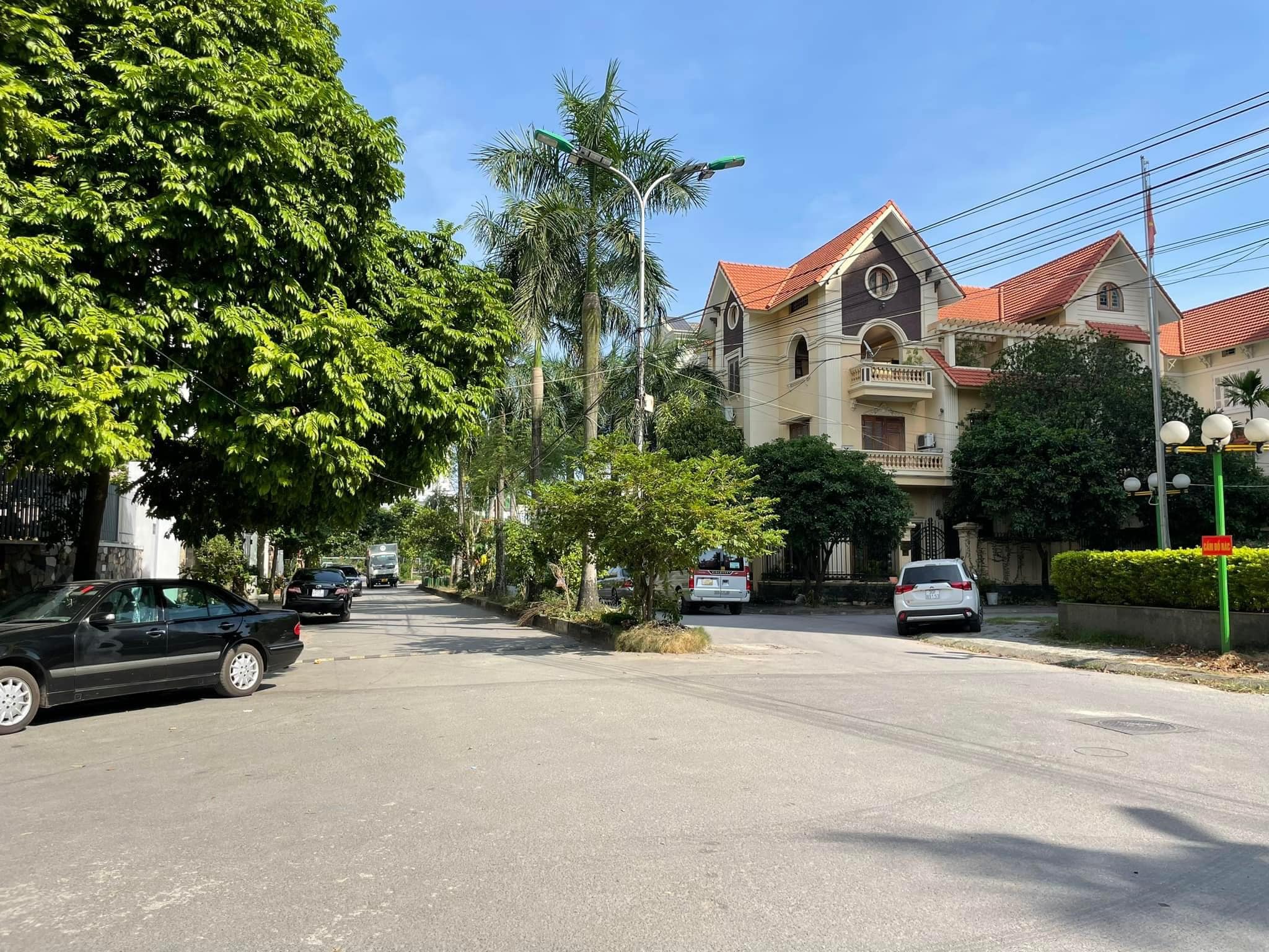 Đẳng cấp đại gia - KHU AN CƯ CỦA GIỚI THƯỢNG LƯU - biệt thự KĐT An Hưng đường Tố Hữu - P. La Khê - Q. Hà Đông - 306 m2 3Tầng chỉ 48 tỷ