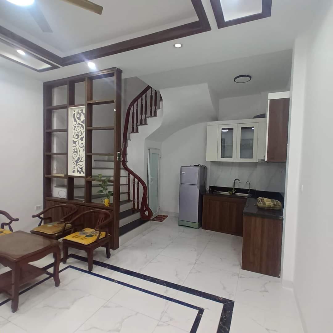 HÀNG HIẾM Cự Khối, Long Biên, xây mới nội thất đầy đủ, rẻ nhất trong khu vực