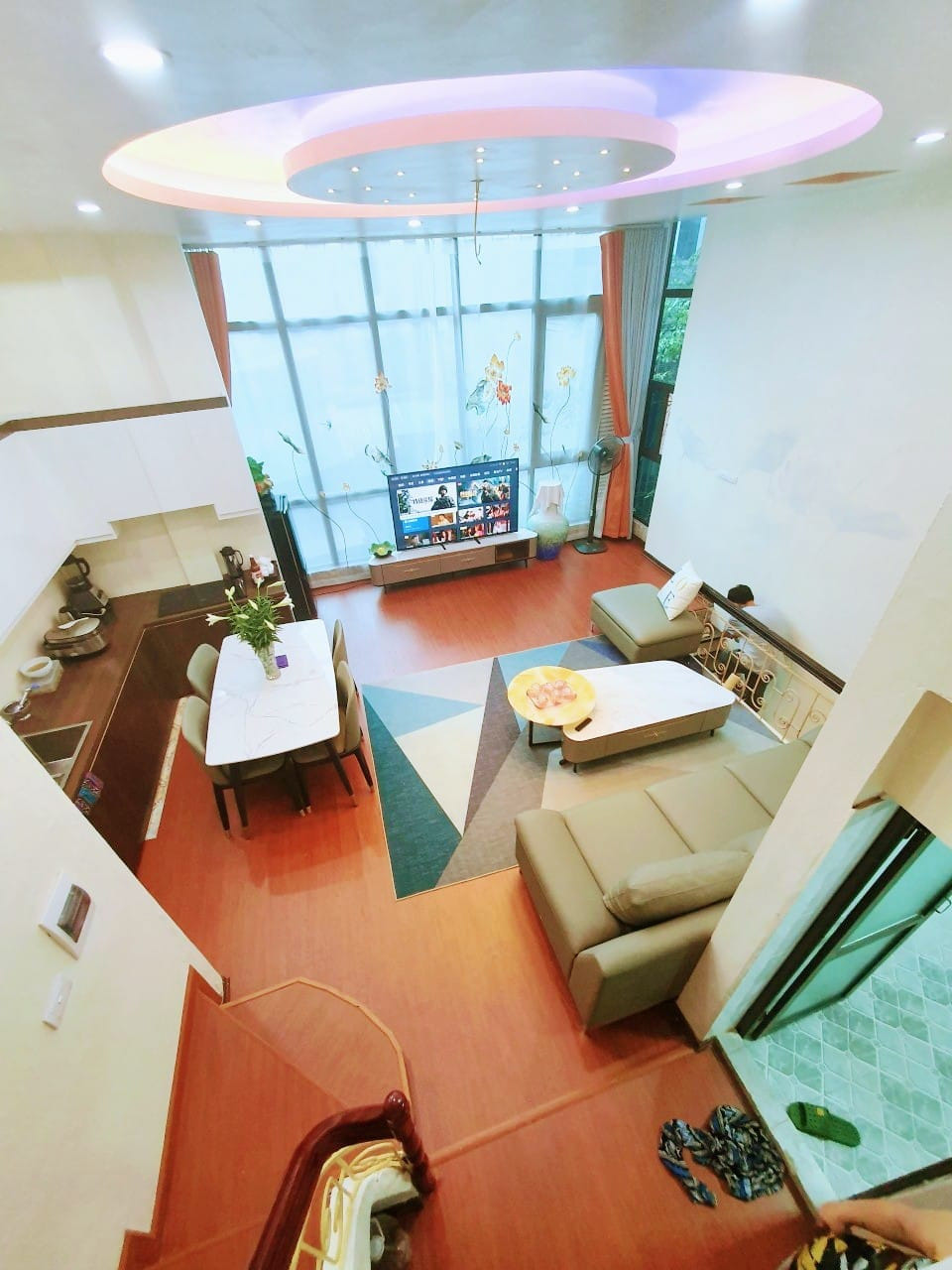 GIÁ GIẢM SHOCK NHÀ NGÕ 82 THÁI THỊNH - LÔ GÓC - CHO THUÊ 35TRIỆU/THÁNG - FULL NỘI THẤT - NGÕ THÔNG THOÁNG