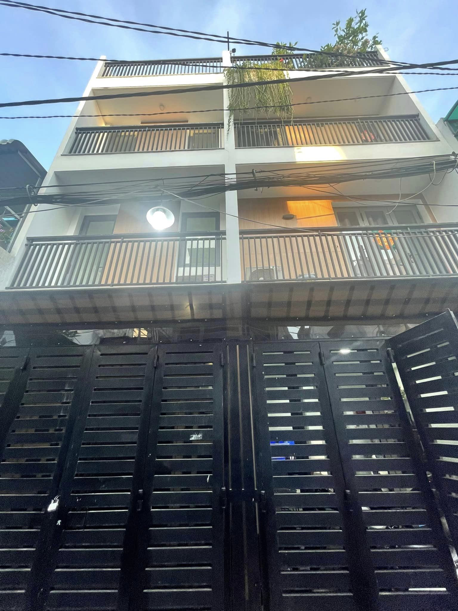 CHỦ GẤP BÁN NHÀ ĐẸP HẺM 3M SẠCH SẼ, 10M RA MT NGÔ QUYỀN, Q10, 4 TẦNG, 45M2, 9.5 TỶ, HIẾM.