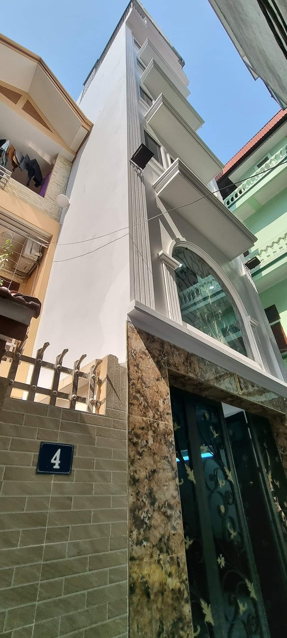 Bán nhà mới lô góc 140 Vương Thừa Vũ 8t thang máy. Dt 40m2 x 8t mt 4m giá 9.7 tỷ