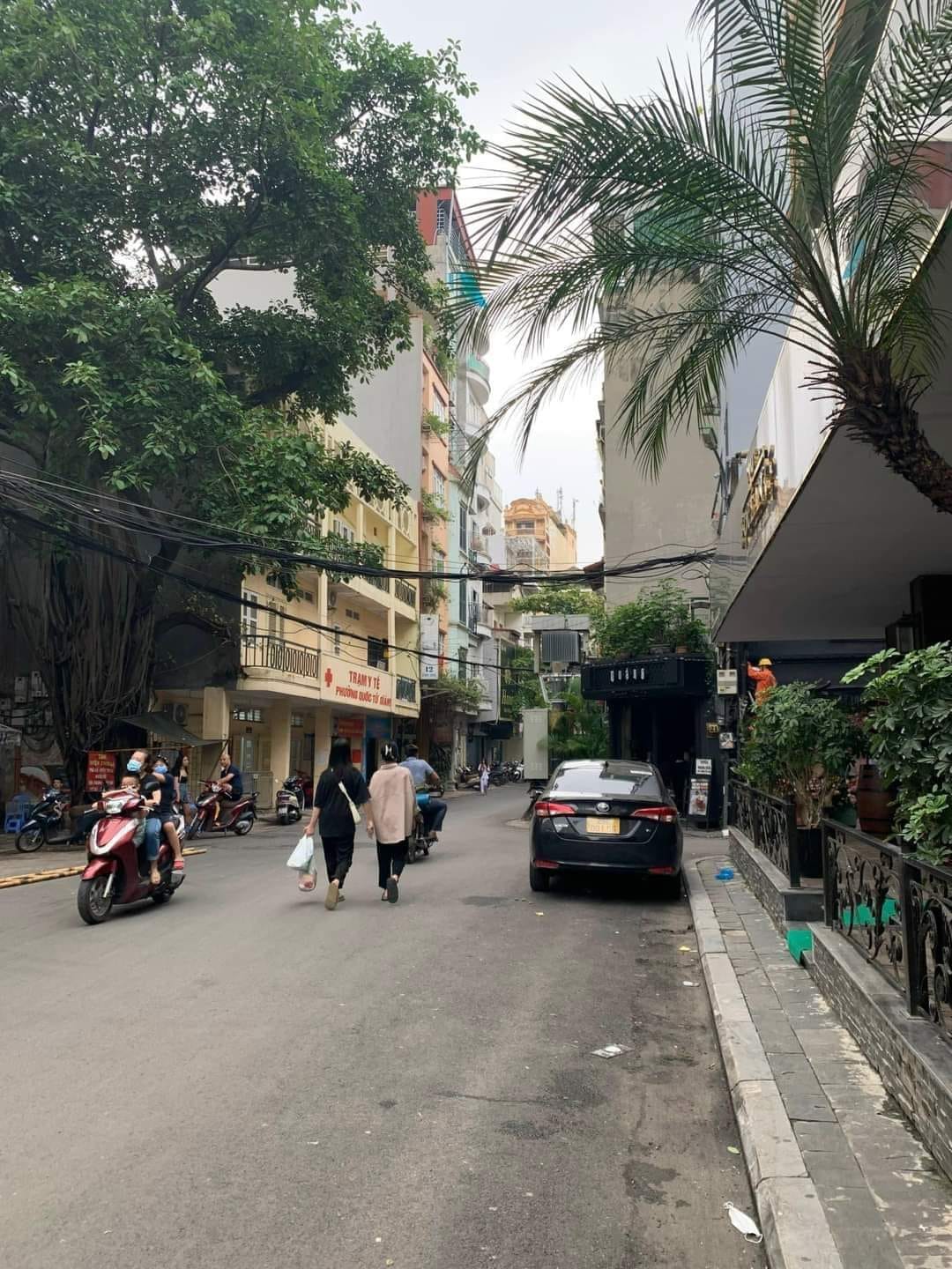 BÁN NHÀ ĐỐNG ĐA- Ô TÔ TRÁNH KINH DOANH -30M2 GIÁ 5,4 TỶ