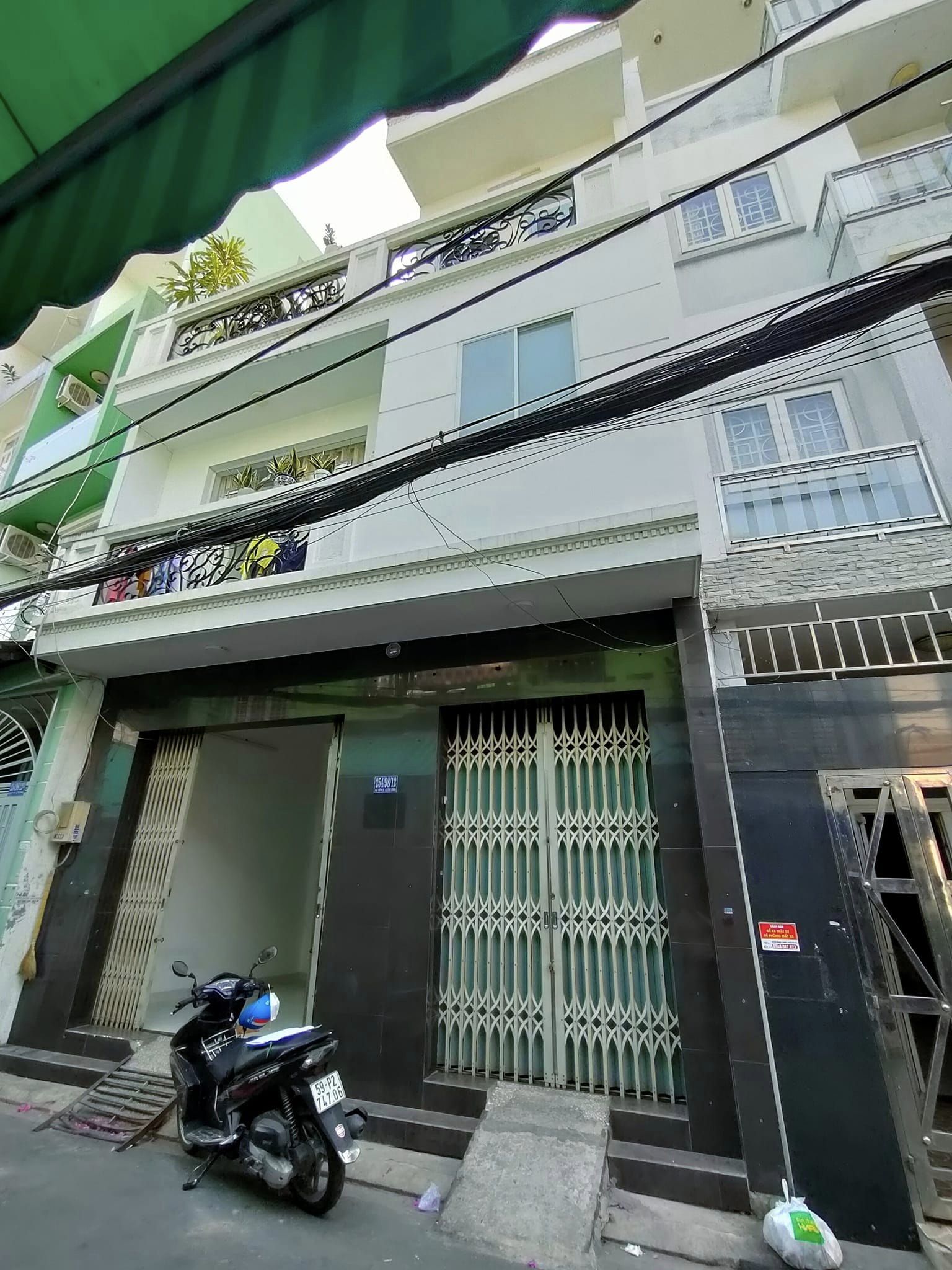 Bán Nhà 3 Tầng, Âu Cơ Tân Bình, 58m2, Hẻm Xe Tải Thông, Chỉ 4 Tỷ .