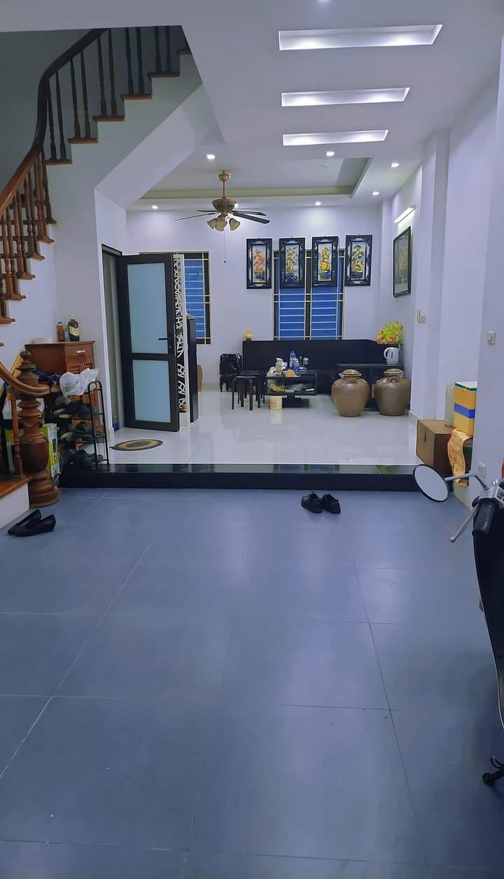 Dương Khuê- Cầu Giấy, phân lô cực đẹp, ô tô tránh, 52m2, giá 11 tỷ