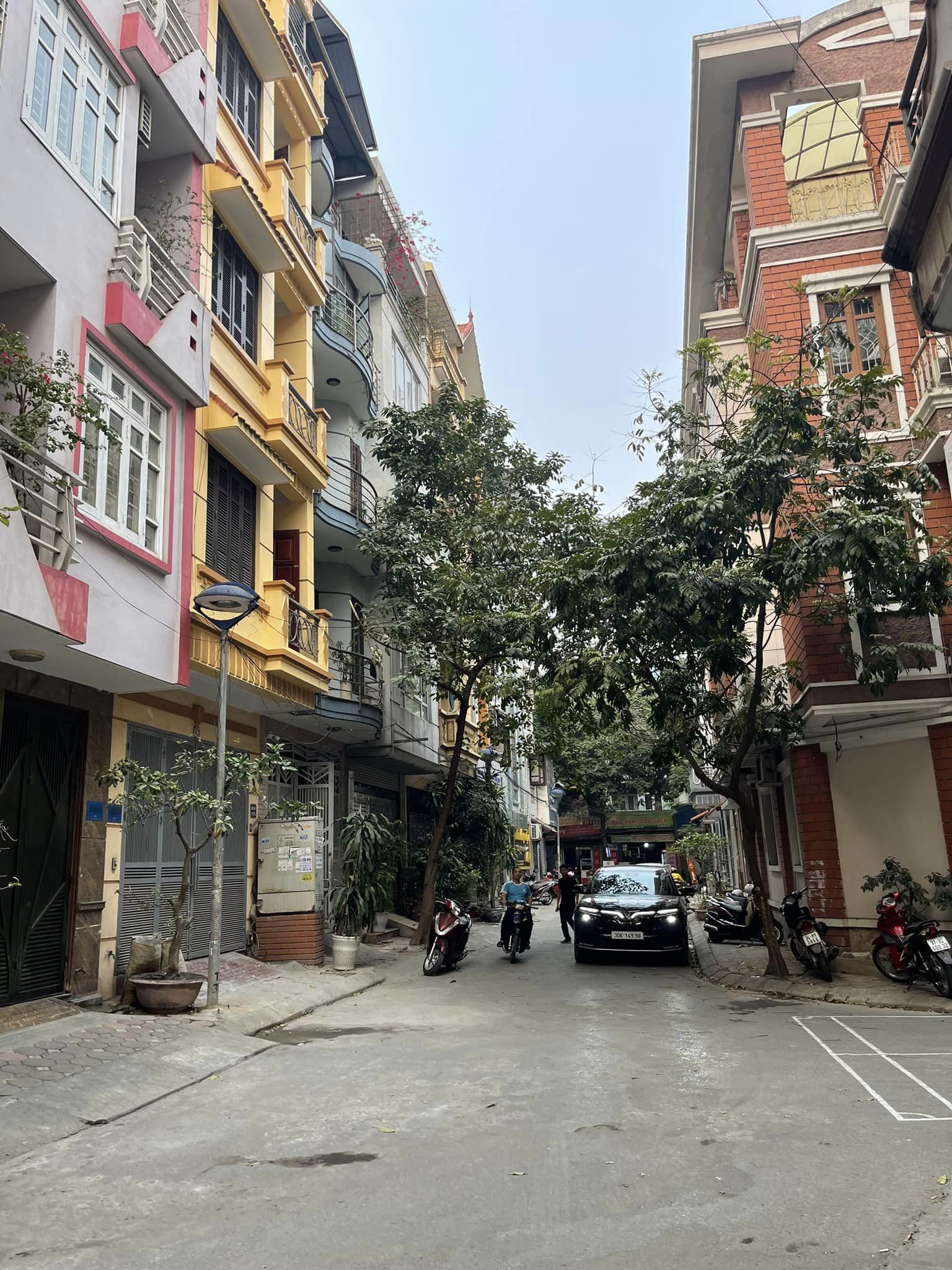 BÁN NHÀ BIỆT THỰ KĐT VĂN QUÁN HÀ ĐÔNG DT 66M2 NHÀ 5 TẦNG MT 4M