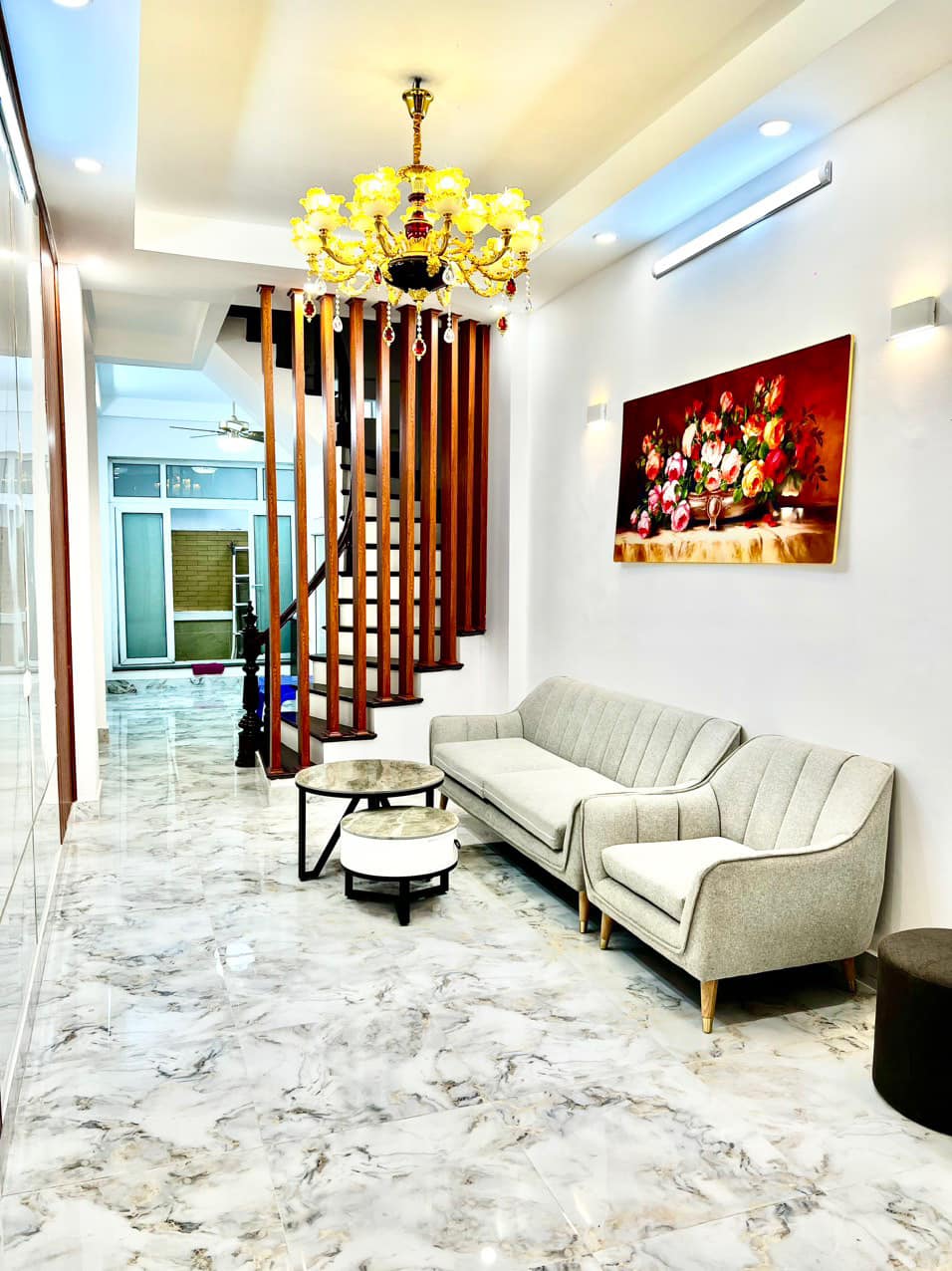 Bán nhà riêng mới đẹp phố Đặng Tiến Đông, Đống Đa. DT 43m2, giá 5,9tỷ. 40m ra mặt phố.