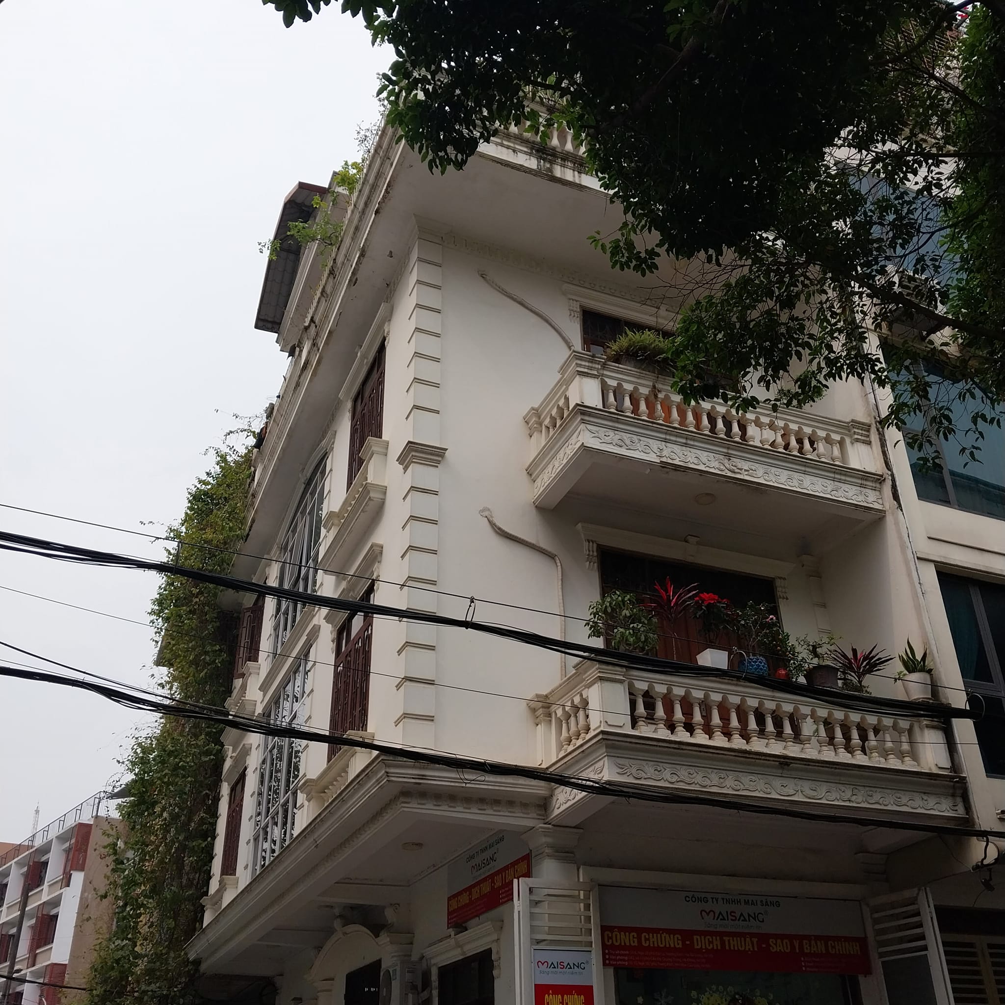 BÁN NHÀ TRUNG KÍNH - CẦU GIẤY. LÔ GÓC. VỈA HÈ. KD CAFE. DT 80M2. GIÁ 24 TỶ