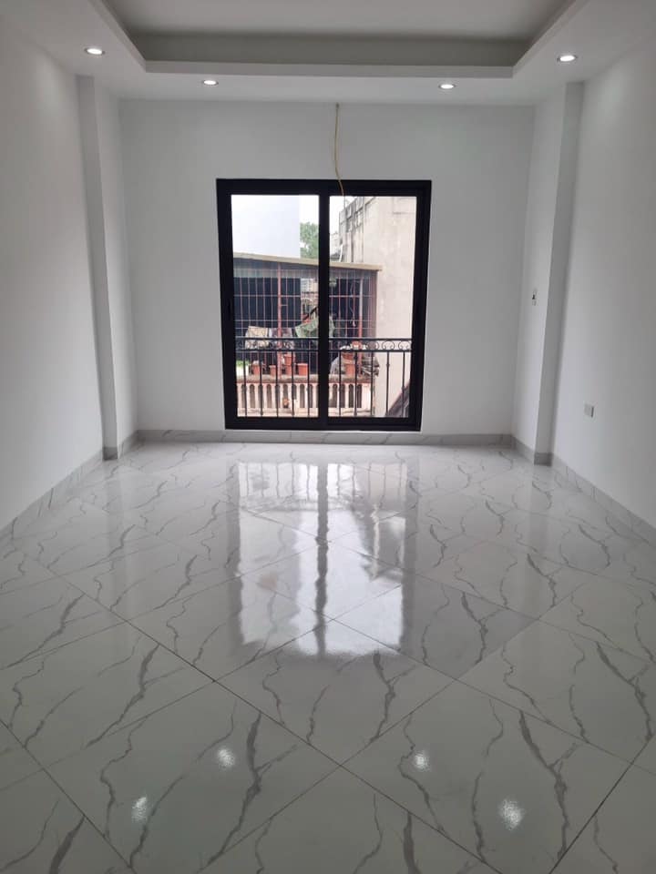 Bán nhà ngõ 362 Nam Dư, Lĩnh Nam, Hoàng Mai 30m x 5 tầng đầy đủ nội thất giá chào bán hơn 3 tỷ