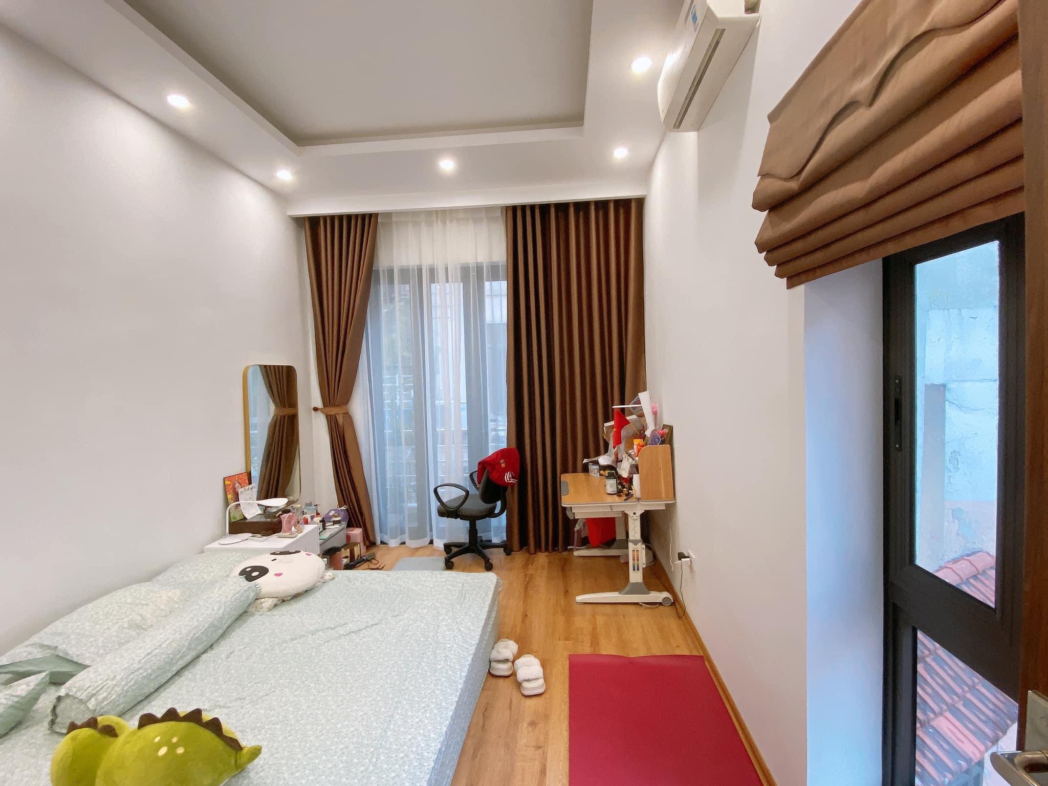 BÁN NHÀ ĐƯỜNG NGÔ SĨ LIÊN, ĐỐNG ĐA, DIỆN TÍCH 54M, 5 TẦNG, MẶT TIỀN 3,7M, GIÁ CHỈ 6 TỶ