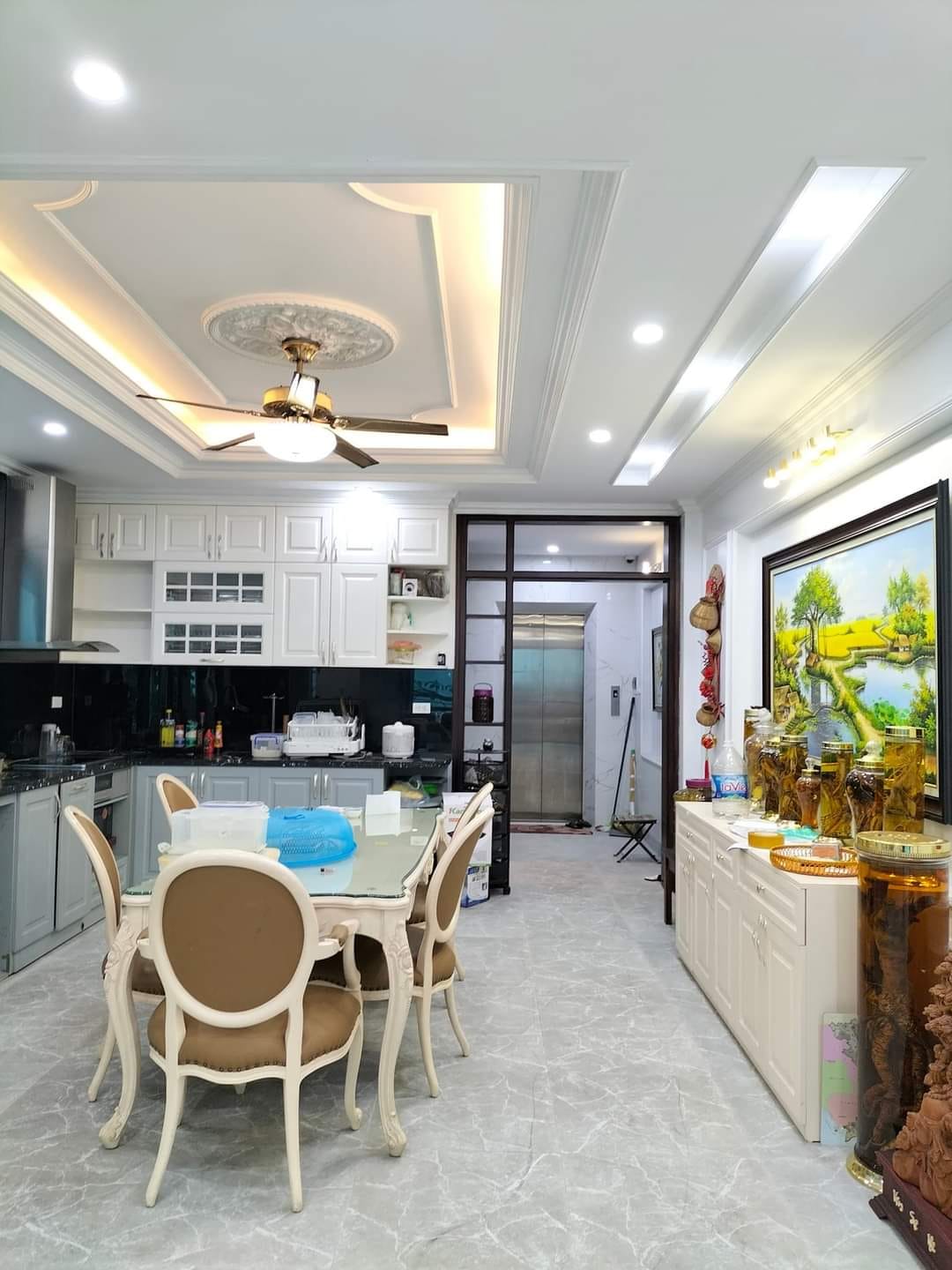 SIÊU HIẾM !! CHÍNH CHỦ GỬI BÁN nhà 68 Cầu Giấy 7 tầng thang máy nhập khẩu, nội thất sang trọng giá 7 tỷ