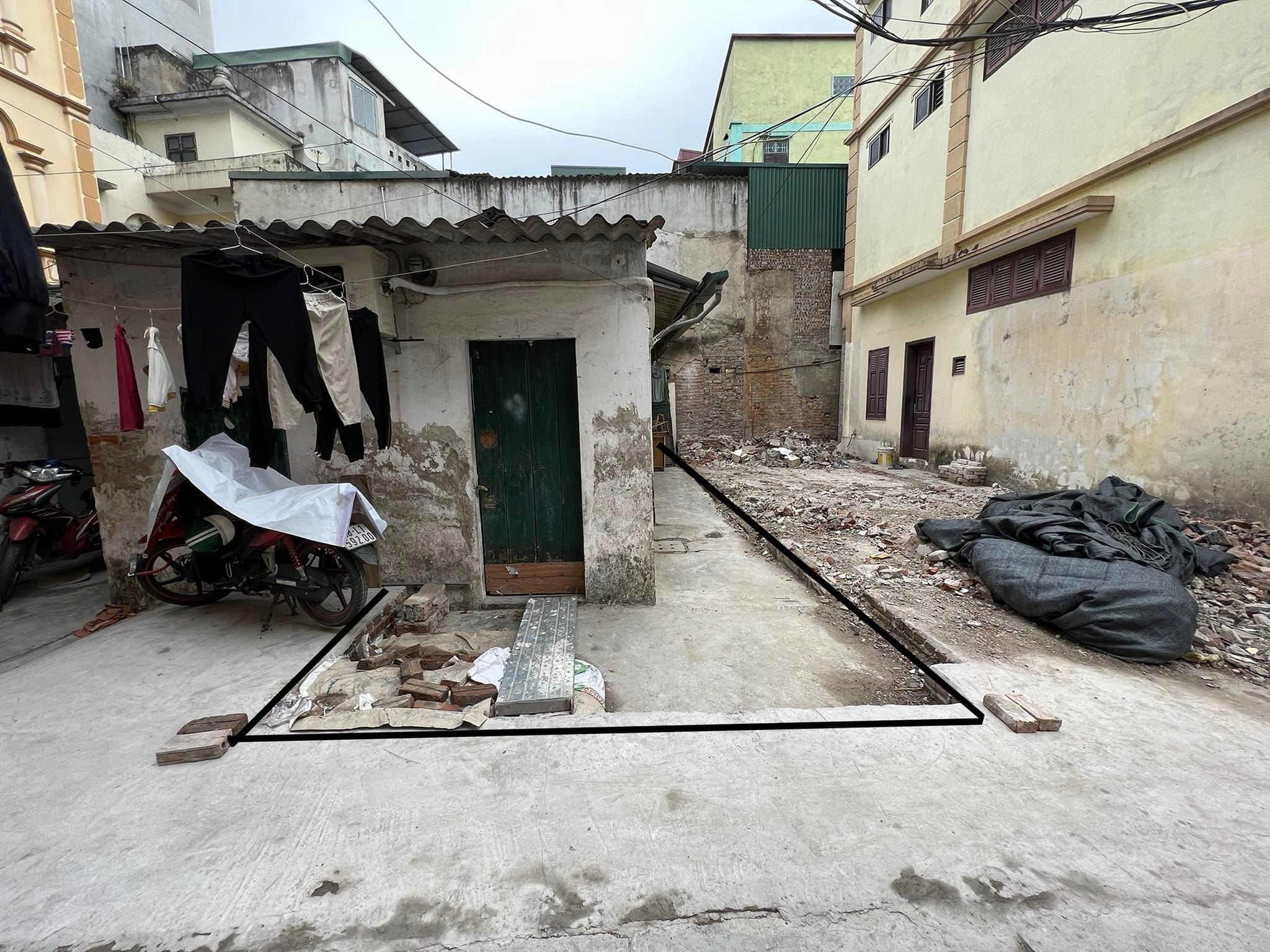 HIẾM đất Xuân Diệu 34m2, mặt tiền 5m, giá 4 tỷ, cách phố 10m, SĐCC