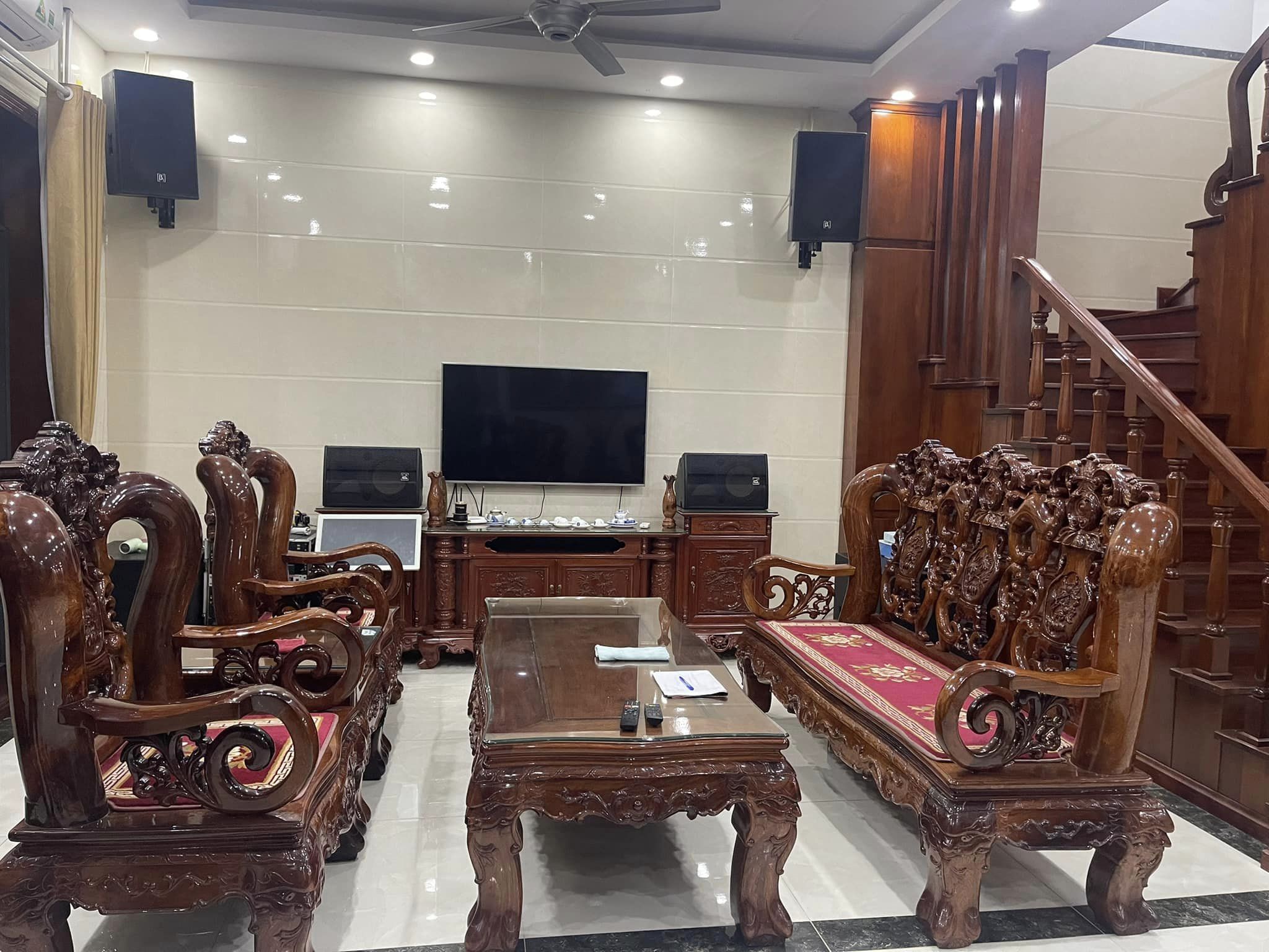 BÁN NHÀ 5 TẦNG HUỲNH THÚC KHÁNG, PHÂN LÔ, Ô TÔ THÔNG, KINH DOANH.