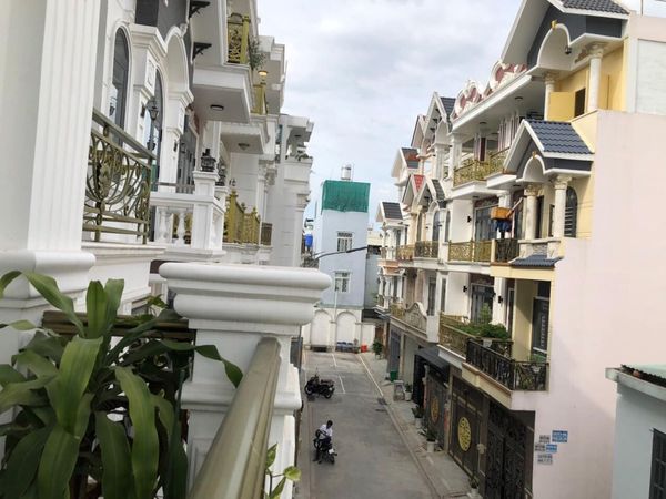 SIÊU PHẨM ĐẲNG CẤP BÌNH TÂN - THIẾT KẾ SANG TRỌNG- NỘI THẤT 5 SAO - KHU VIP -VÀO Ở NGAY-CHỈ 6.4 TỶ