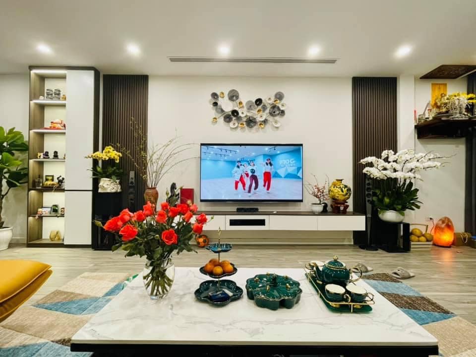 Cực hiếm!!! Nhà phố Chùa Láng, Đống Đa.Oto tránh.DT 40m x 4 tầng x giá 4.8 tỷ