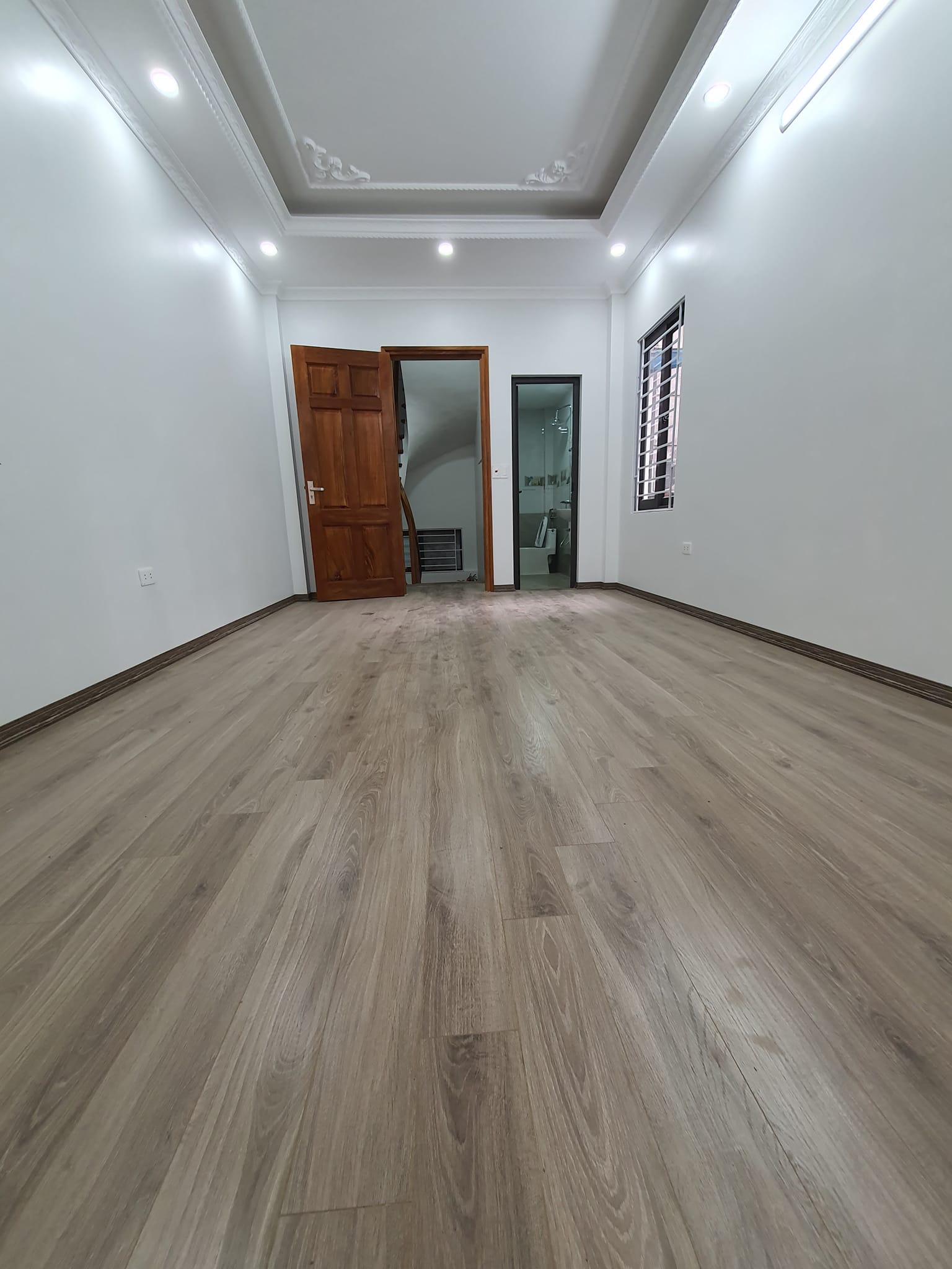 Bán nhà ngõ 50 Võng Thị, Tây Hồ, NHÀ MỚI ĐẸP, Ô TÔ 50m, diện tích 40m2 nhỉnh 5 tỷ