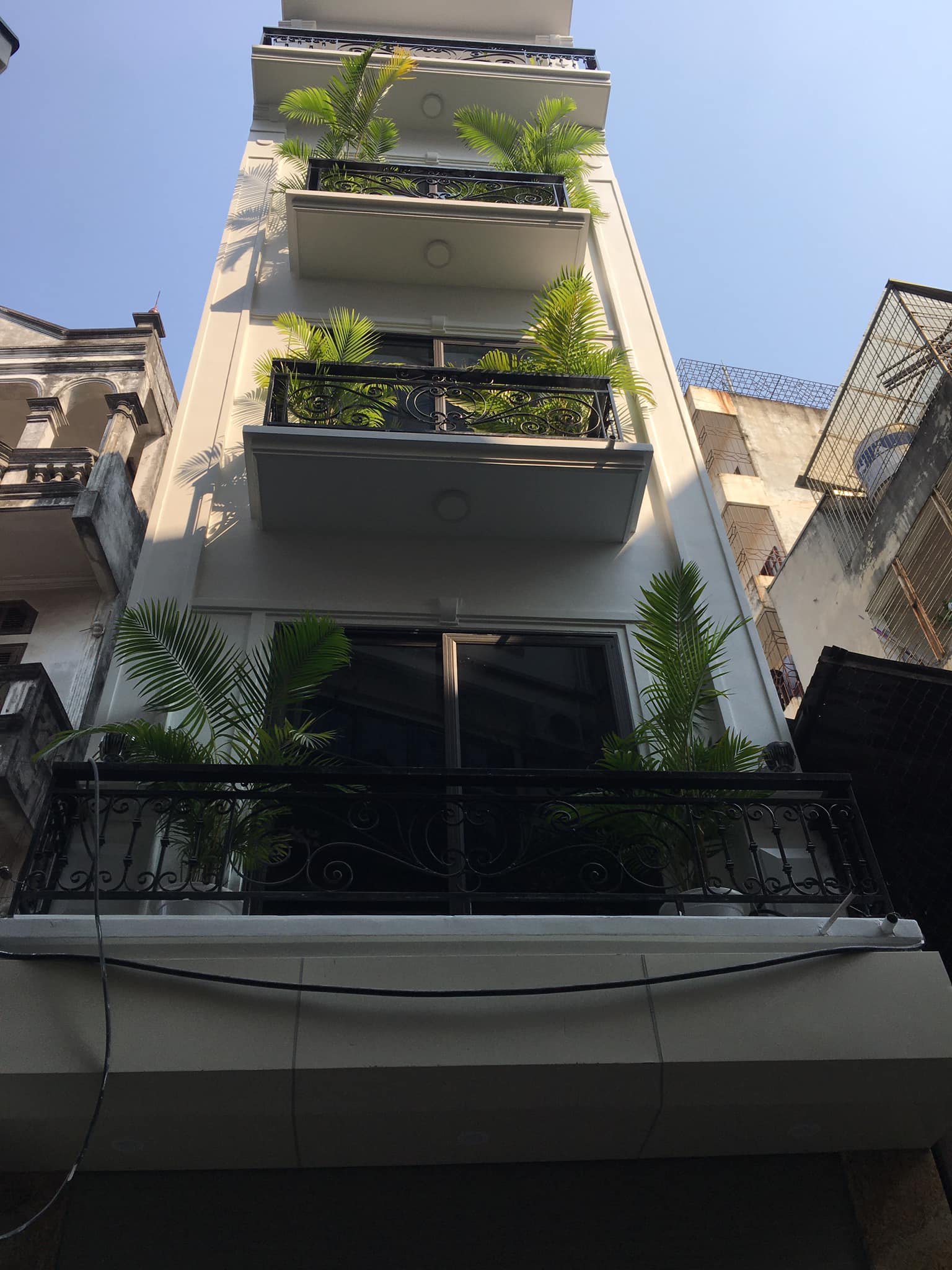 BÁN NHÀ MỚI PHAN ĐÌNH GIÓT Ô TÔ,THANG MÁY,2 THOÁNG