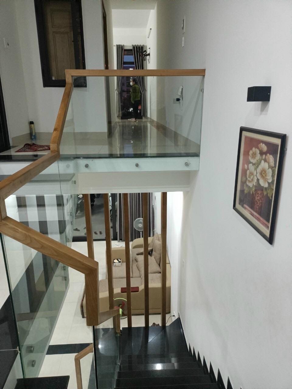 Bán nhà 2 tầng - 3 Phòng ngủ - Đường Hoàng Đình Ái ra đường Văn Tiến Dũng.LH : Nha Ho : 0987457901