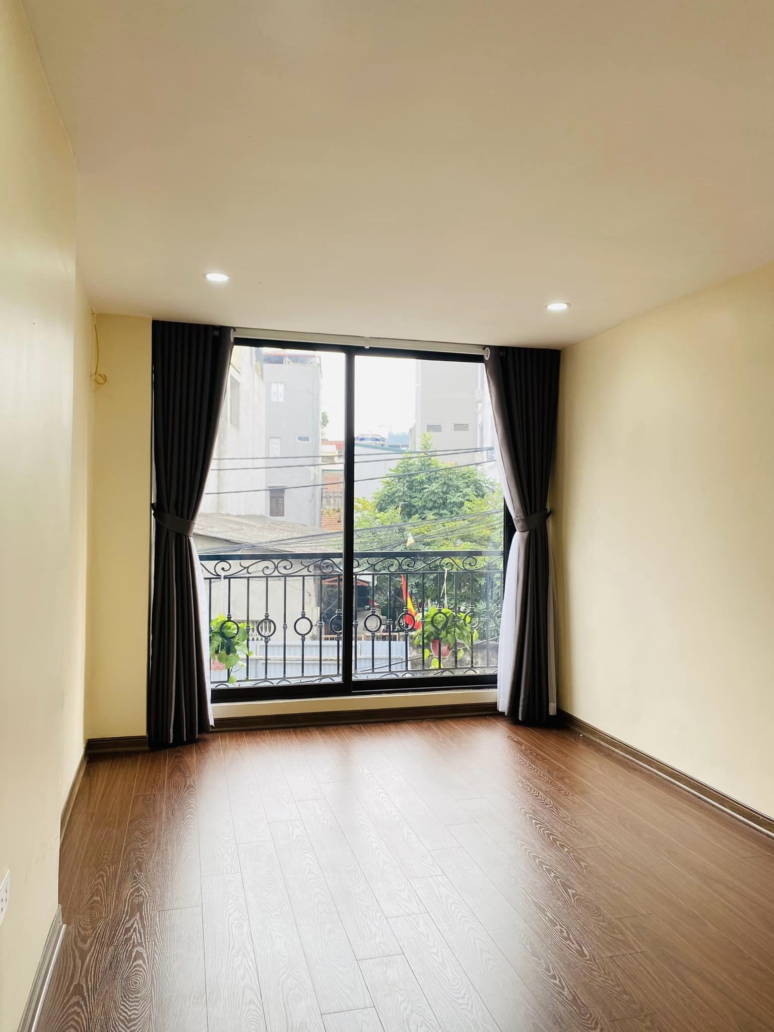 MINH KHAI - HBT, Nhà Mới Lô Góc - Gần Phố - Thoáng Sáng Ngõ Thông 27m4T 3.45 Tỷ