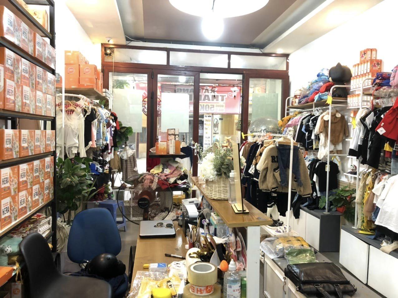 1 mặt phố, 1 mặt ngõ ô tô tránh, 2 mặt 2 cửa hàng kinh doanh: 81m, MT 4.3m - 8.8 tỷ Phú Diến Cầu diến