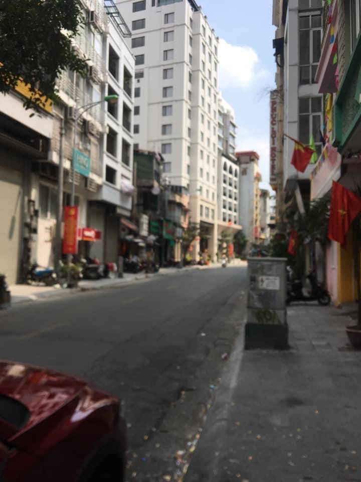 GIÁ RẺ BẤT NGỜ CHỦ ĐI NƯỚC NGOÀI CẦN BÁN GẤP NHÀ PHỐ CỔ QUẬN BA ĐÌNH - KD SẦM UẤT