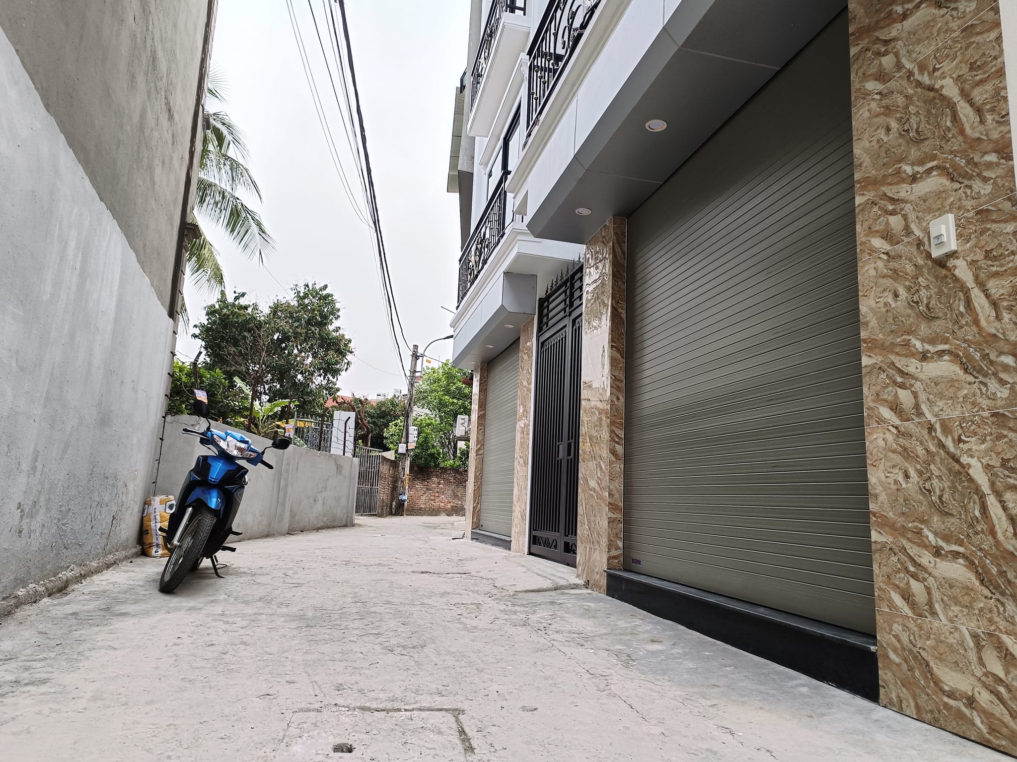 Bán nhà Hoài Đức hơn 2 tỷ gần đường 32, cạnh kđt Hinode, 4 tầng 4 ngủ, 1 sàn 37m2