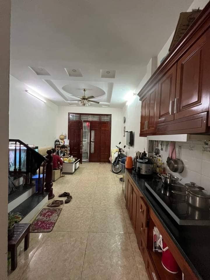 Gấp Gấp! Nguyễn Khánh Toàn – Cầu Giấy, Ngõ Kinh Doanh, Nhà Đẹp 33m2 X 5 Tầng, Giá 4 Tỷ