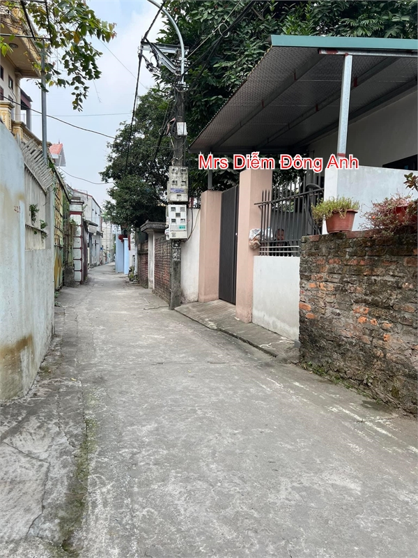 Giá 39 triệu, Mrs cần bán 62.4m đất đẹp sát ngay trục chính thôn Đài Bi, Uy Nỗ, Đông Anh.